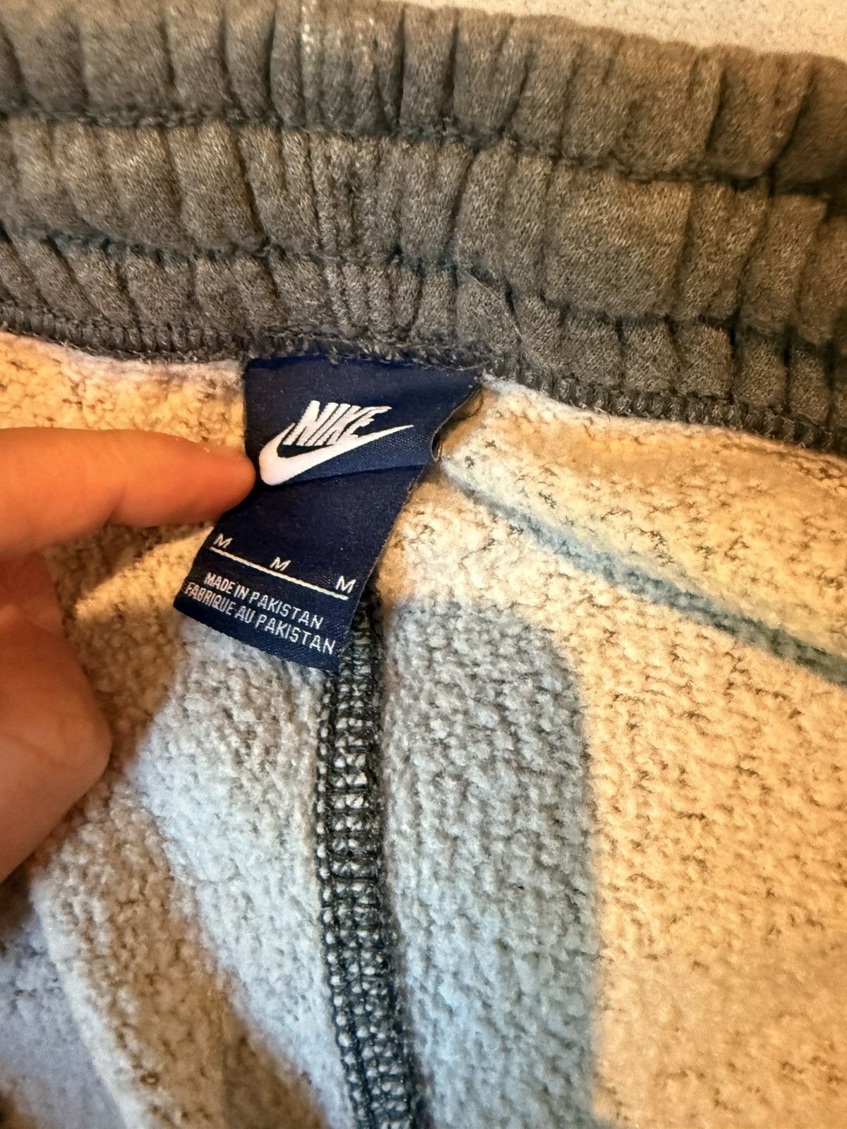 Nike Grey nike sweatpants size medium Size US 32 / EU 48 - 3 Thumbnail