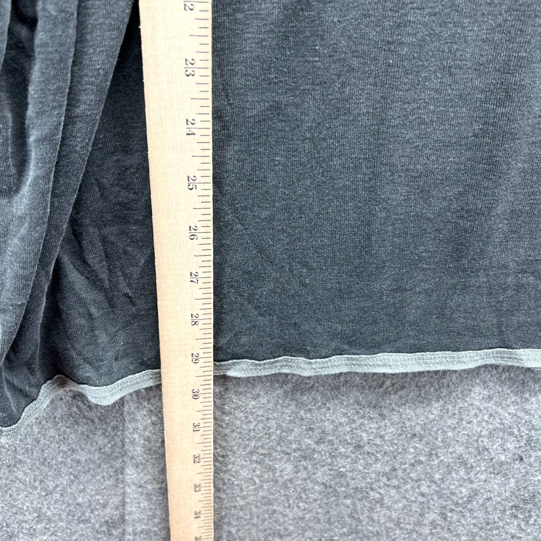 Tommy Bahama Tommy Bahama Sweater Mens XL Gray Relax Pima Cotton Fleece Crewneck - Knit Pullover, All Seasons, Logo, Regular, Shirt/Department: Men Size US XL / EU 56 / 4 - 4 Thumbnail