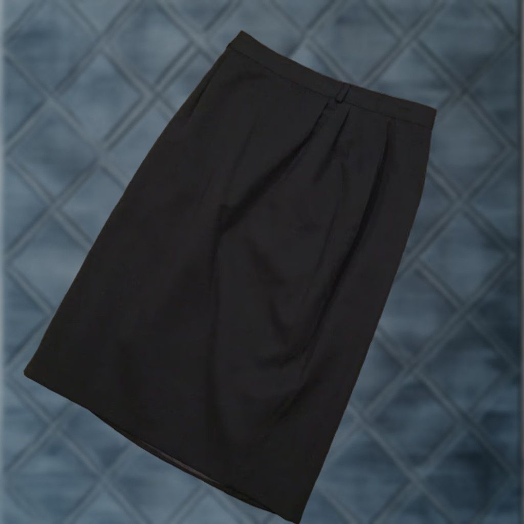 Liz Claiborne Claiborne Skirt Women Size 10 Black Midi Pleated Pencil Lined Wool) Size 32" / US 10 / IT 46 - 1 Thumbnail