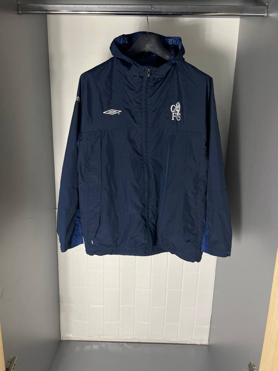 Umbro VINTAGE UMBRO FC CHELSEA LONDON ENGLAND SOCCER JACKET RETRO Size US S / EU 44-46 / 1 - 1 Thumbnail
