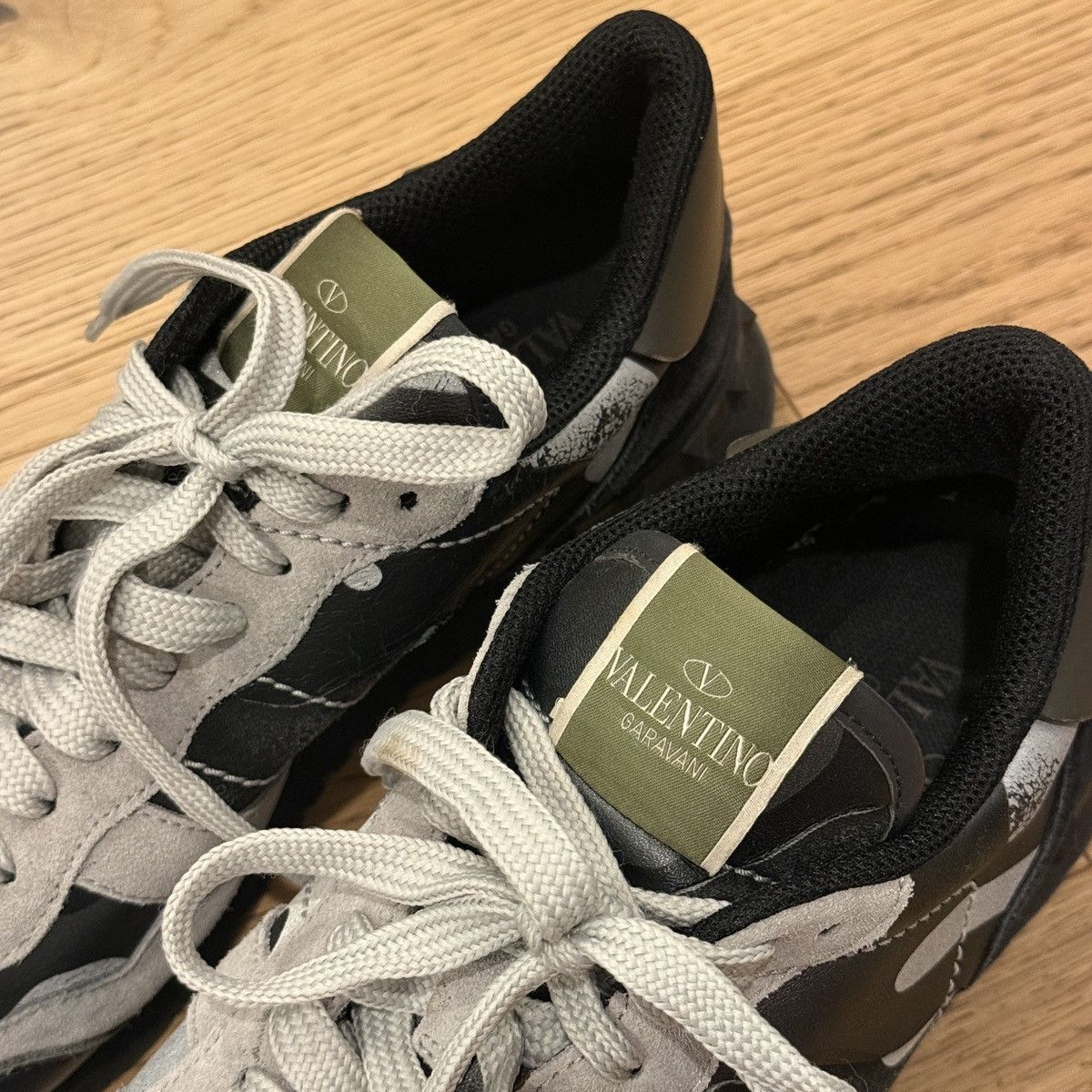 Valentino Valentino Garavani Rockrunner Sneaker EU 42 Camouflage Size US 9 / EU 42 - 2 Thumbnail