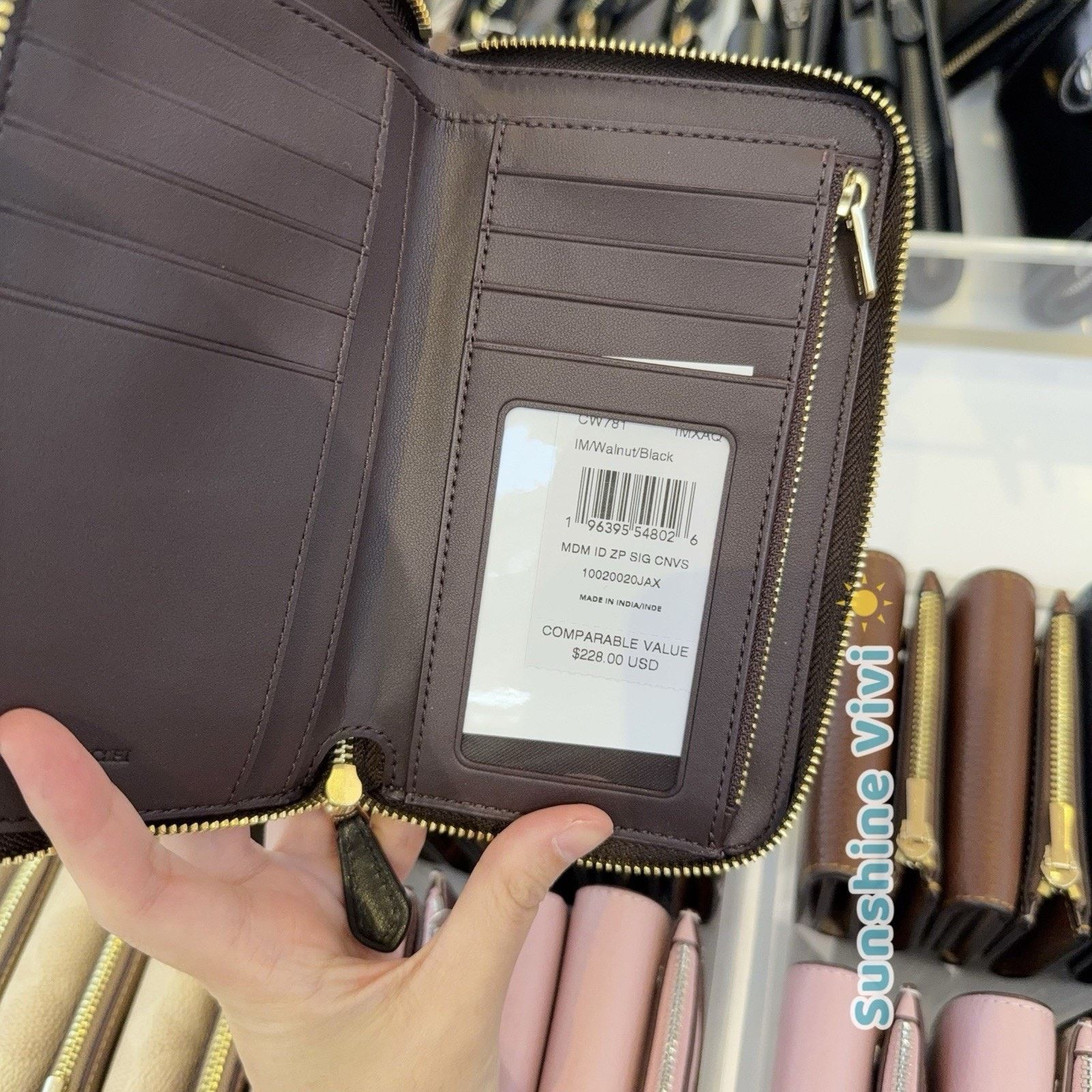 Coach NWT Coach Medium Id Zip Wallet CW781 Walnut Brown Black Size ONE SIZE - 7 Thumbnail