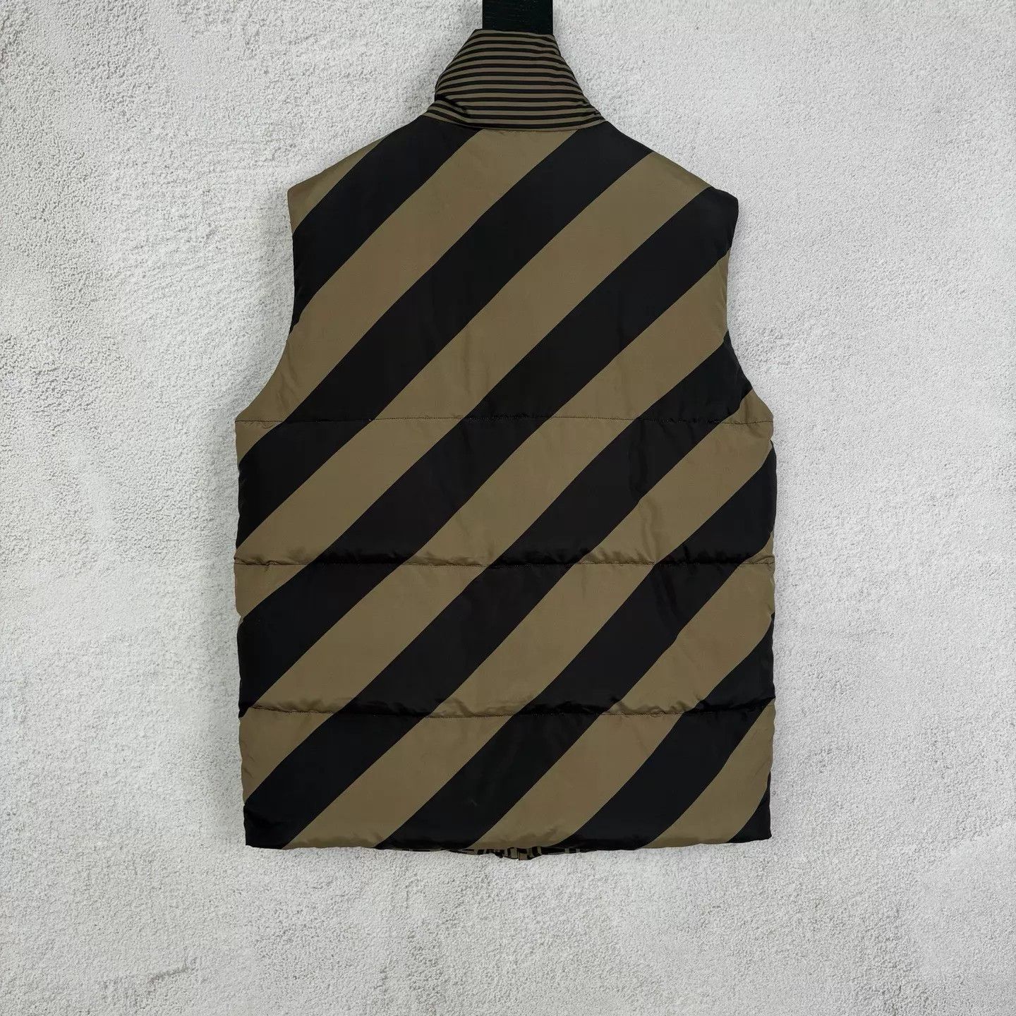 Fendi Fendi FF All Over Reversible Vest Brown Black Size 48 Size US M / EU 48-50 / 2 - 4 Thumbnail