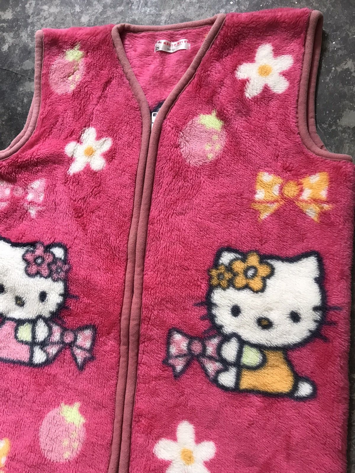 Anime Vintage Hello Kitty fleece Size M / US 6-8 / IT 42-44 - 3 Thumbnail