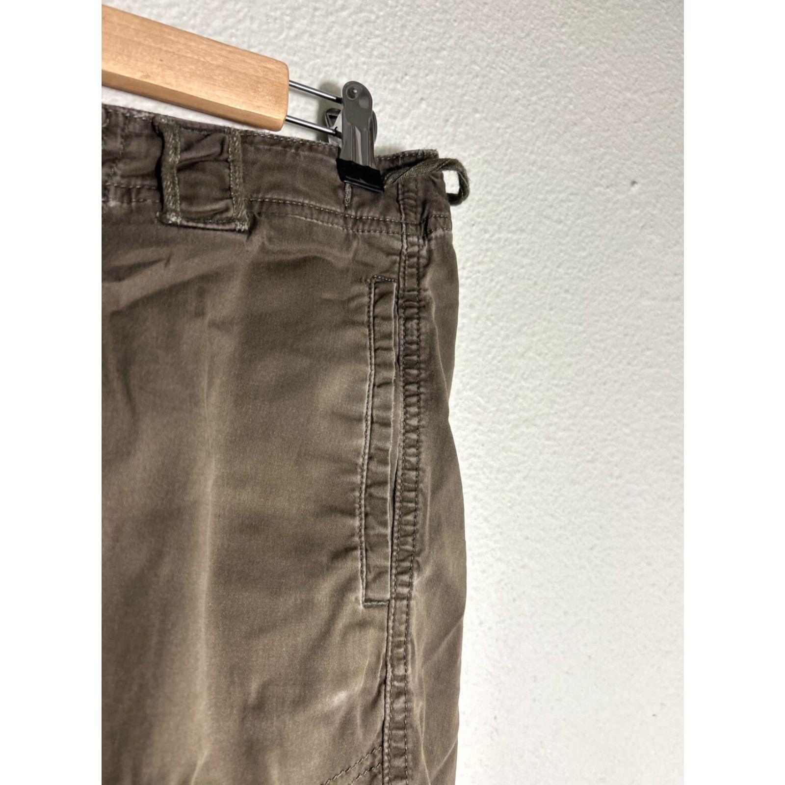 The North Face The North Face Womens Size 4 Olive Green Shorts Drawstring Cotton 32x15 Cargo Size 27" / US 4 / IT 40 - 7 Thumbnail