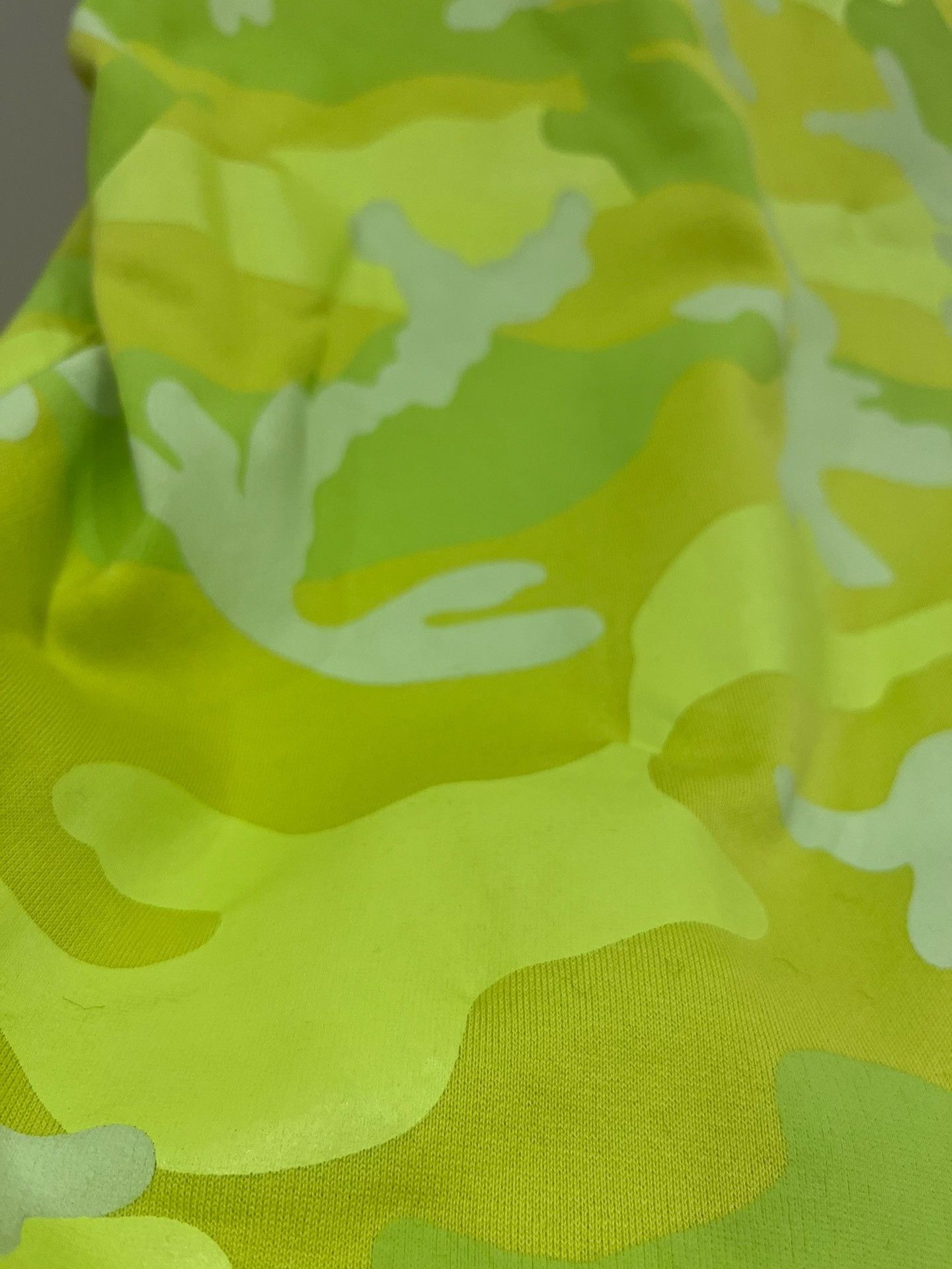 Valentino Valentino Camouflage Crewneck Sweatshirt Size US S / EU 44-46 / 1 - 6 Thumbnail