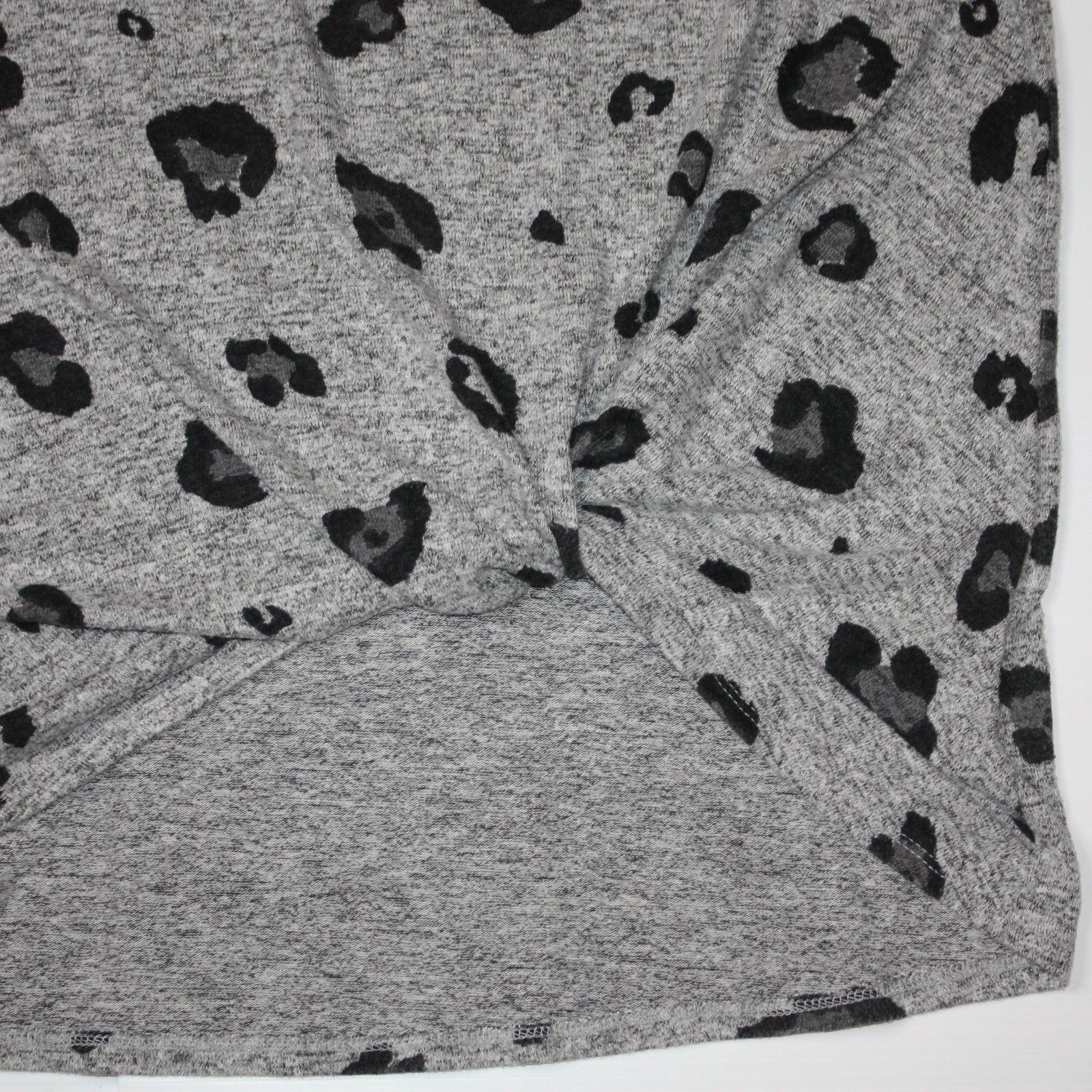 Other Gibson Cozy Twist Front Pullover Sweater in Gray Leopard Size M / US 6-8 / IT 42-44 - 5 Thumbnail