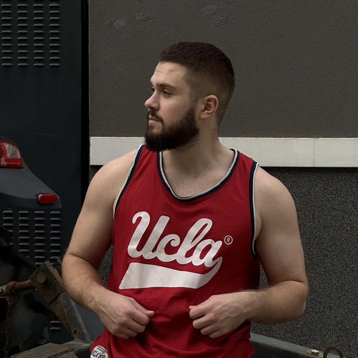 Japanese Brand × Y/Project Vintage Ucla Tank Top Sleeveless Big Logo Hype Sport-wear Size US L / EU 52-54 / 3 - 2 Thumbnail