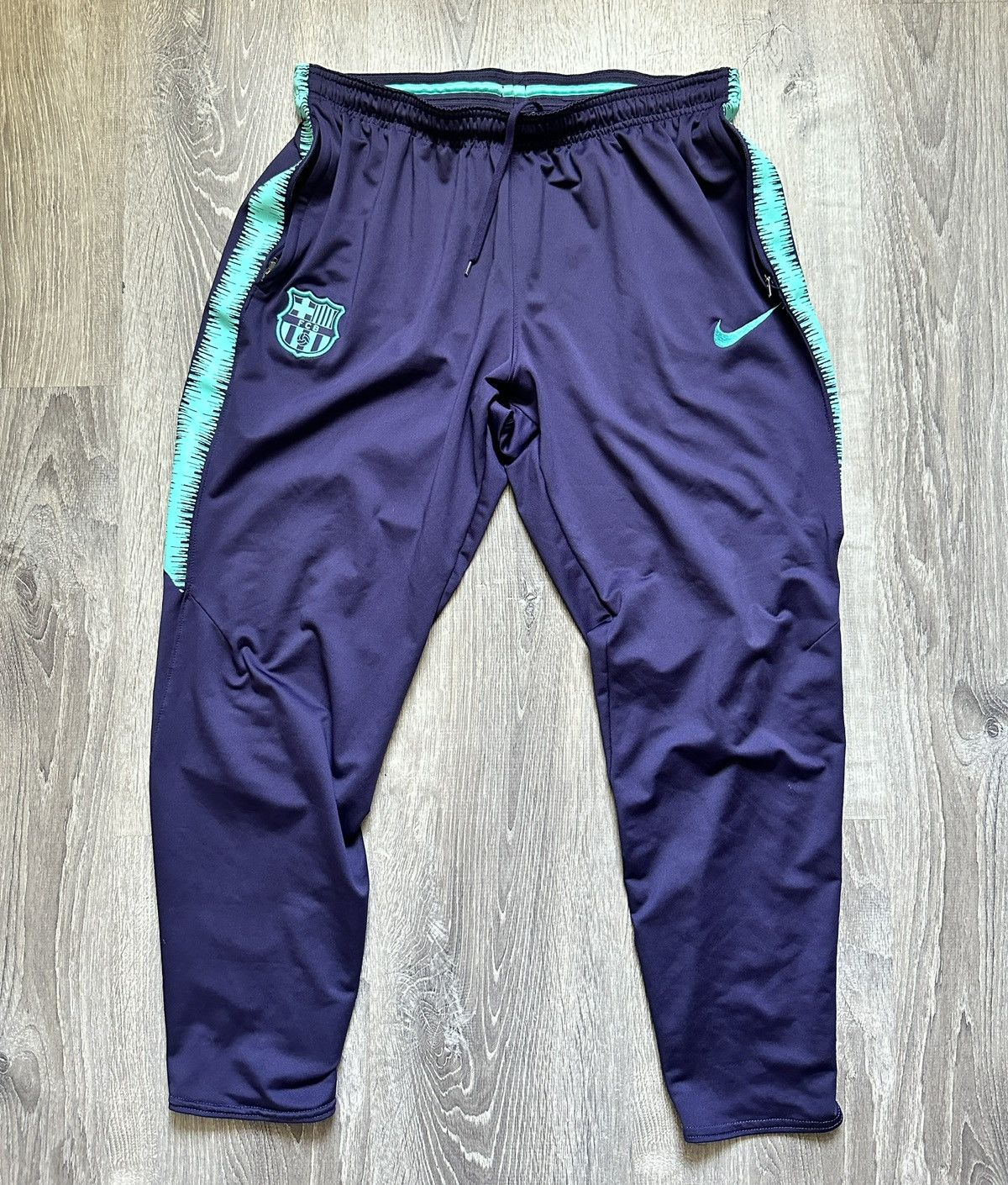 Nike Vintage FC Barcelona Training Joggers Size US 36 / EU 52 - 1 Thumbnail
