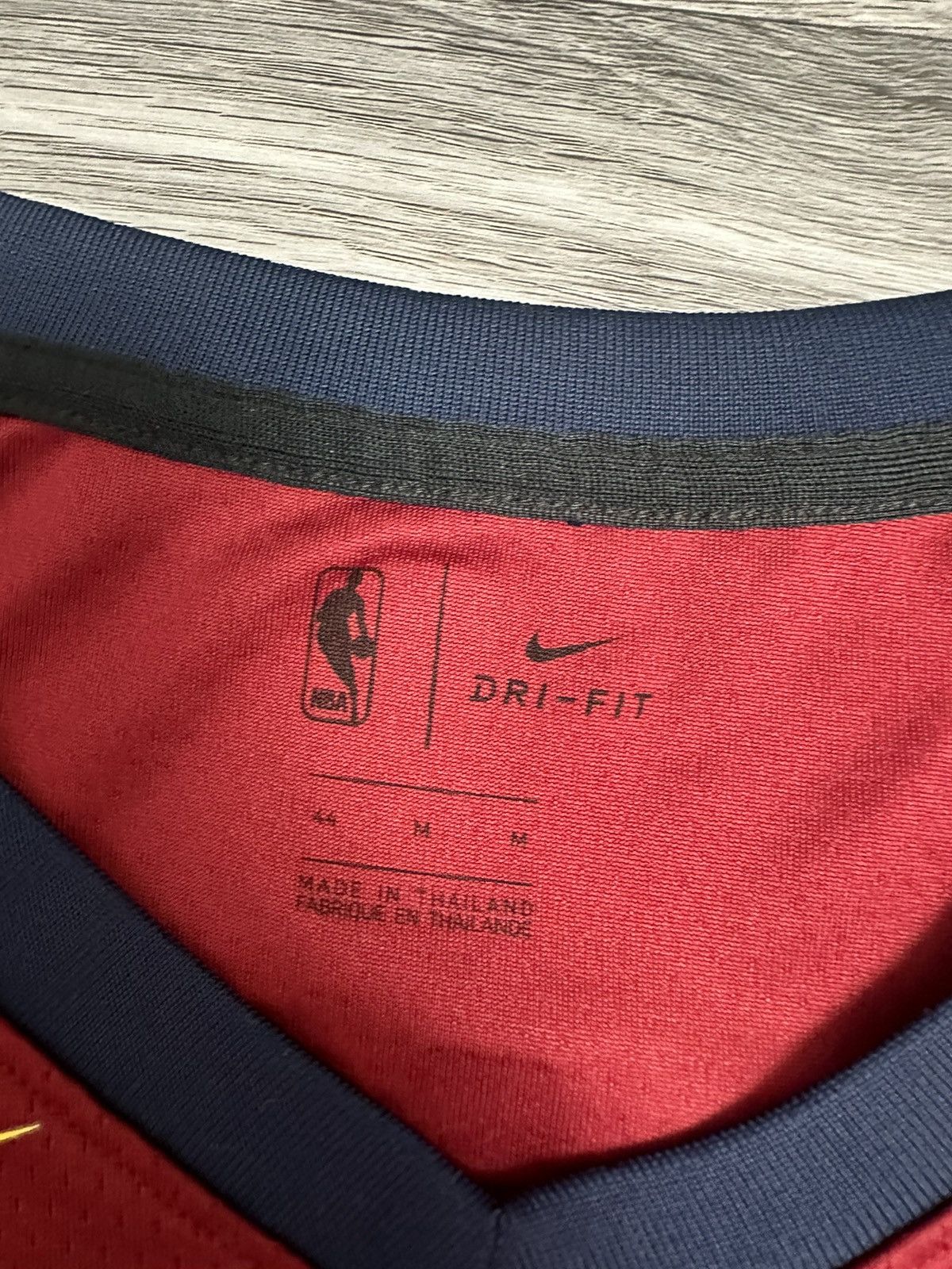 Nike Nike NBA Cleveland Cavaliers James 23 Swingman size M hype Size US M / EU 48-50 / 2 - 8 Thumbnail