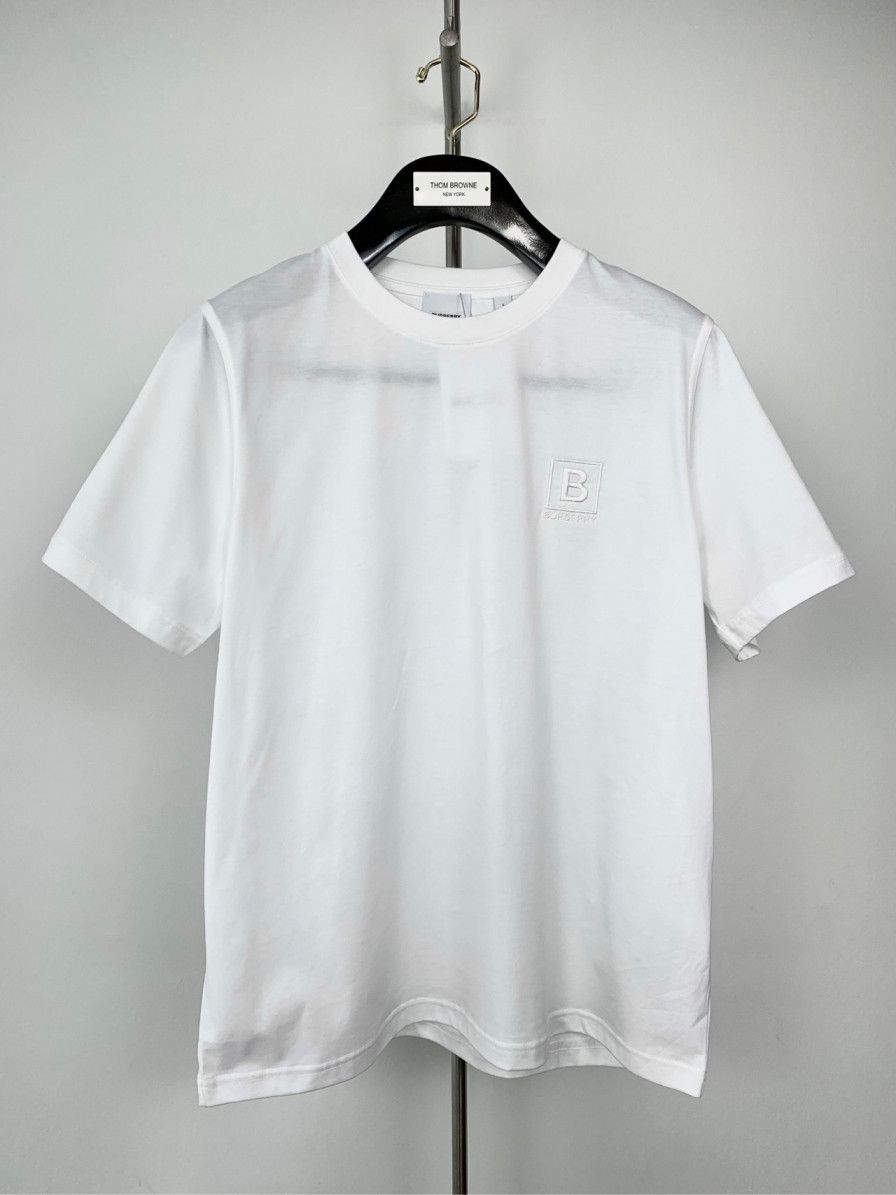 Burberry Burberry Cotton White Logo Patch Crewneck Tee (Size S) Size S / US 4 / IT 40 - 1 Thumbnail