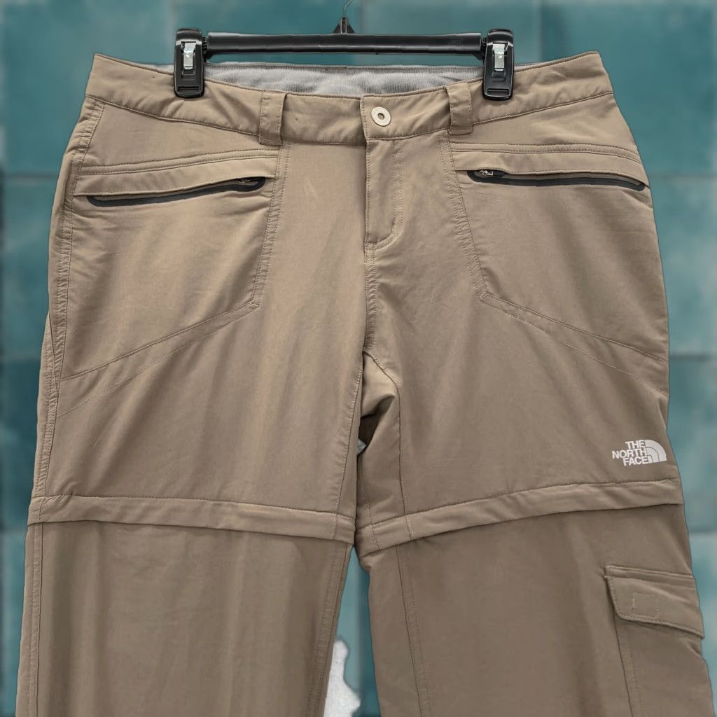 The North Face The North Face Hiking Pants Women's 14 Brown Stretch Convertible Roll Up Cargo Pants Size 36" / US 14 / IT 50 - 1 Thumbnail