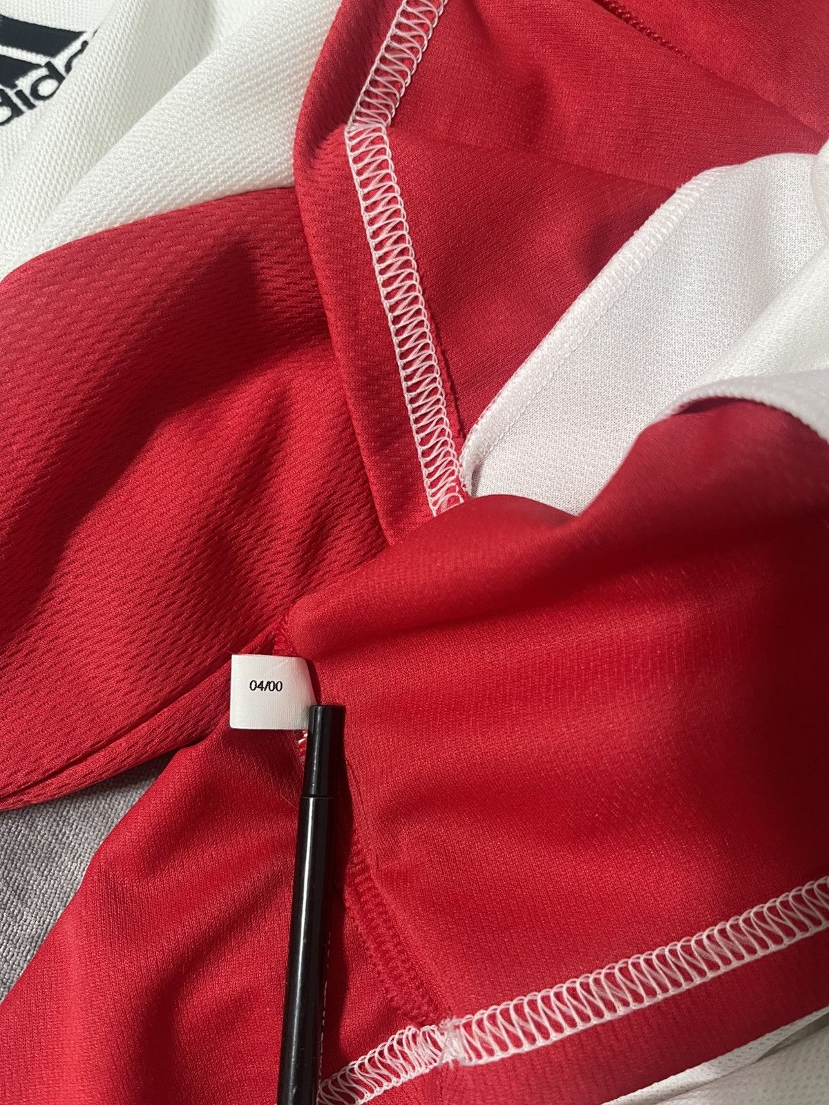 Adidas 1998-2000 CANADA AWAY JERSEY L Size US L / EU 52-54 / 3 - 9 Thumbnail