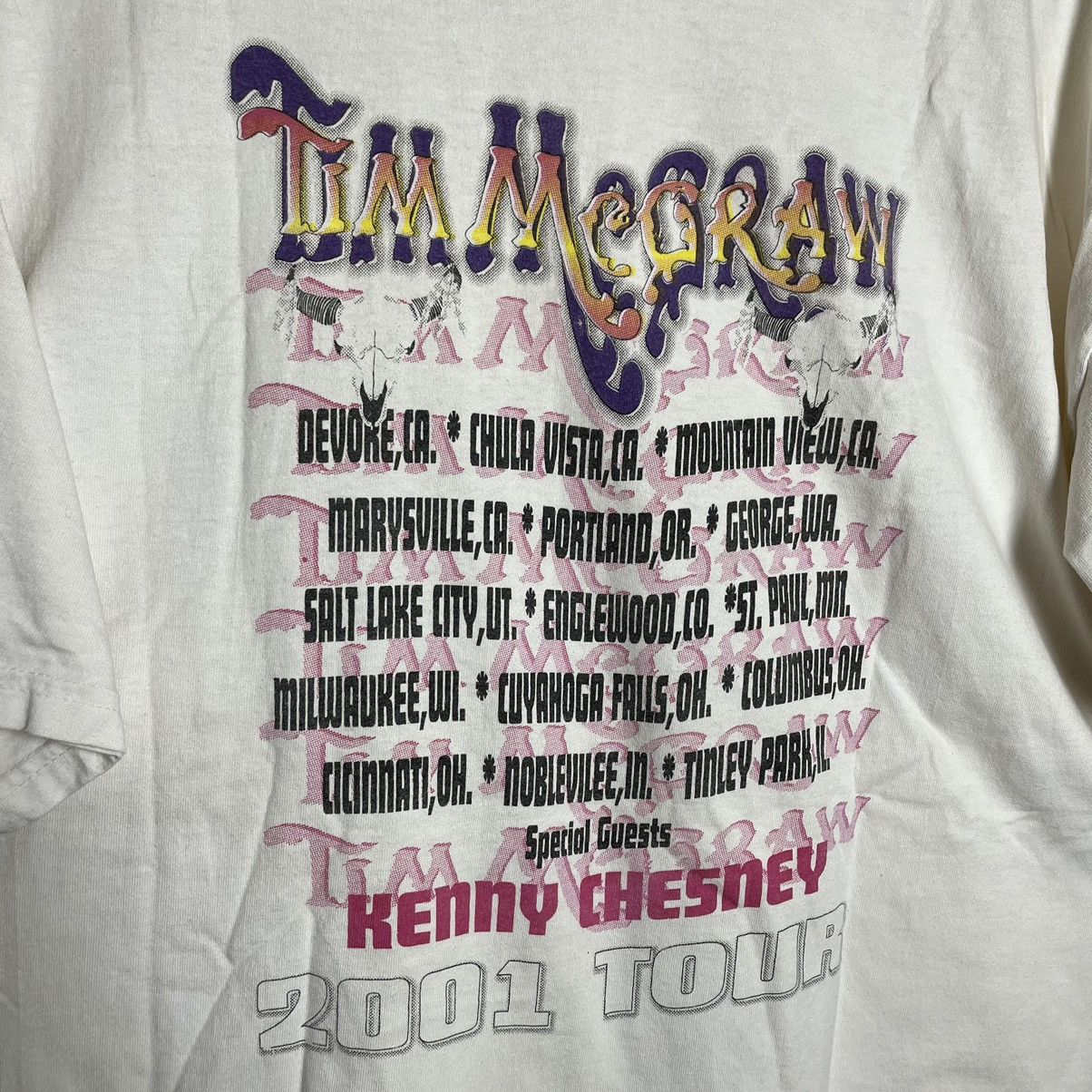 Vintage Vintage Tim McGraw x Kenny Chesney 2001 Tour Shirt Size US XL / EU 56 / 4 - 8 Thumbnail