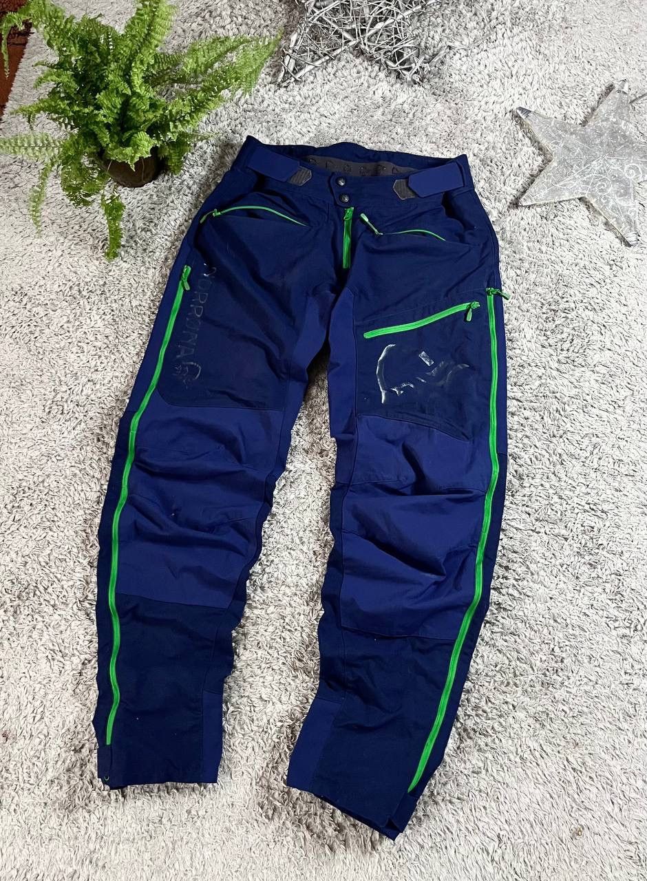 Norrona Norrøna Pants Gorpcore Outdoor Streetwear Big Logo Rare Size US 32 / EU 48 - 1 Thumbnail