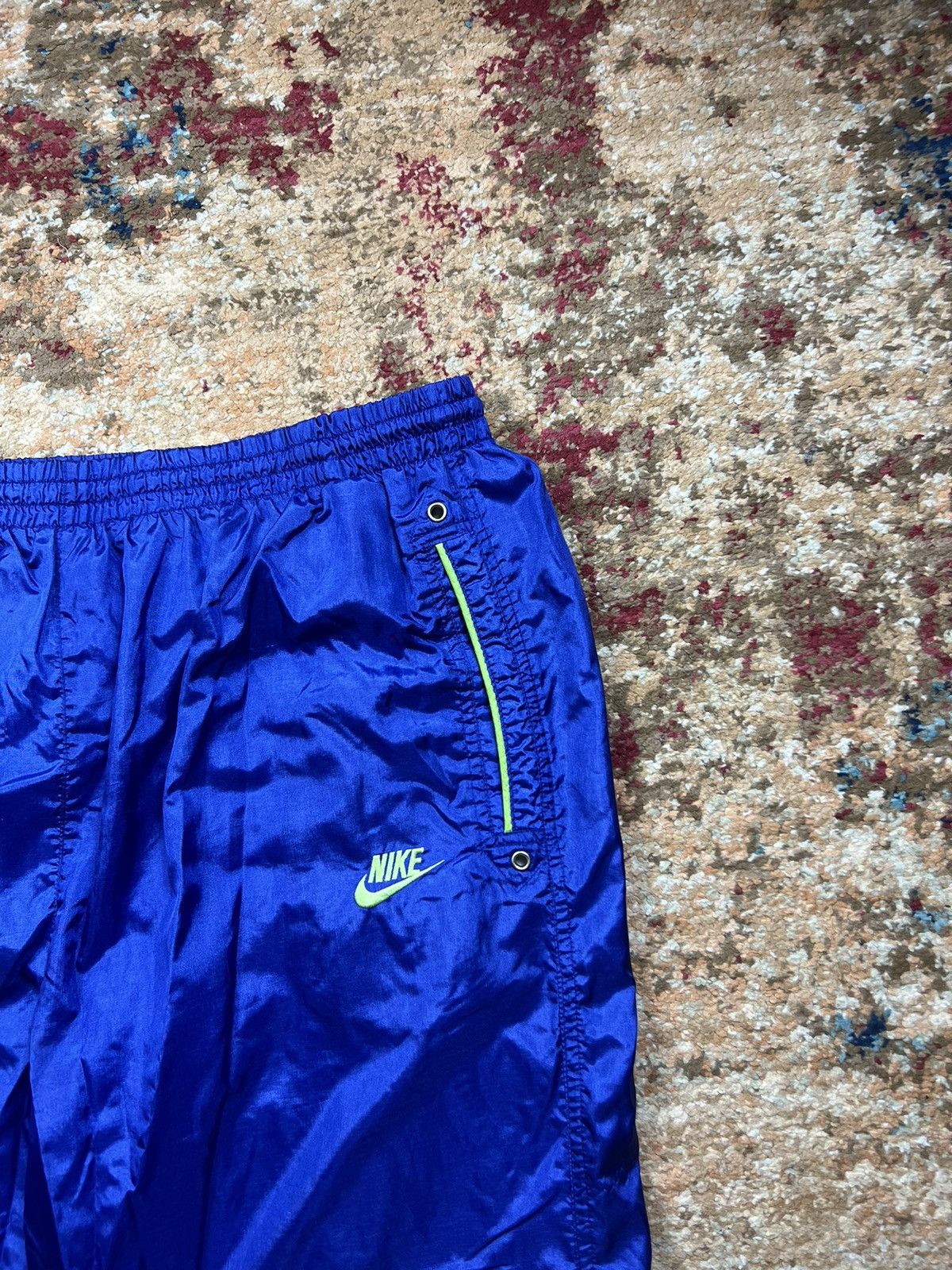 Vintage 90’s NIKE RETRO BAGGY TRACK PANTS SWOOSH LOGO Y2K Size US 32 / EU 48 - 2 Thumbnail