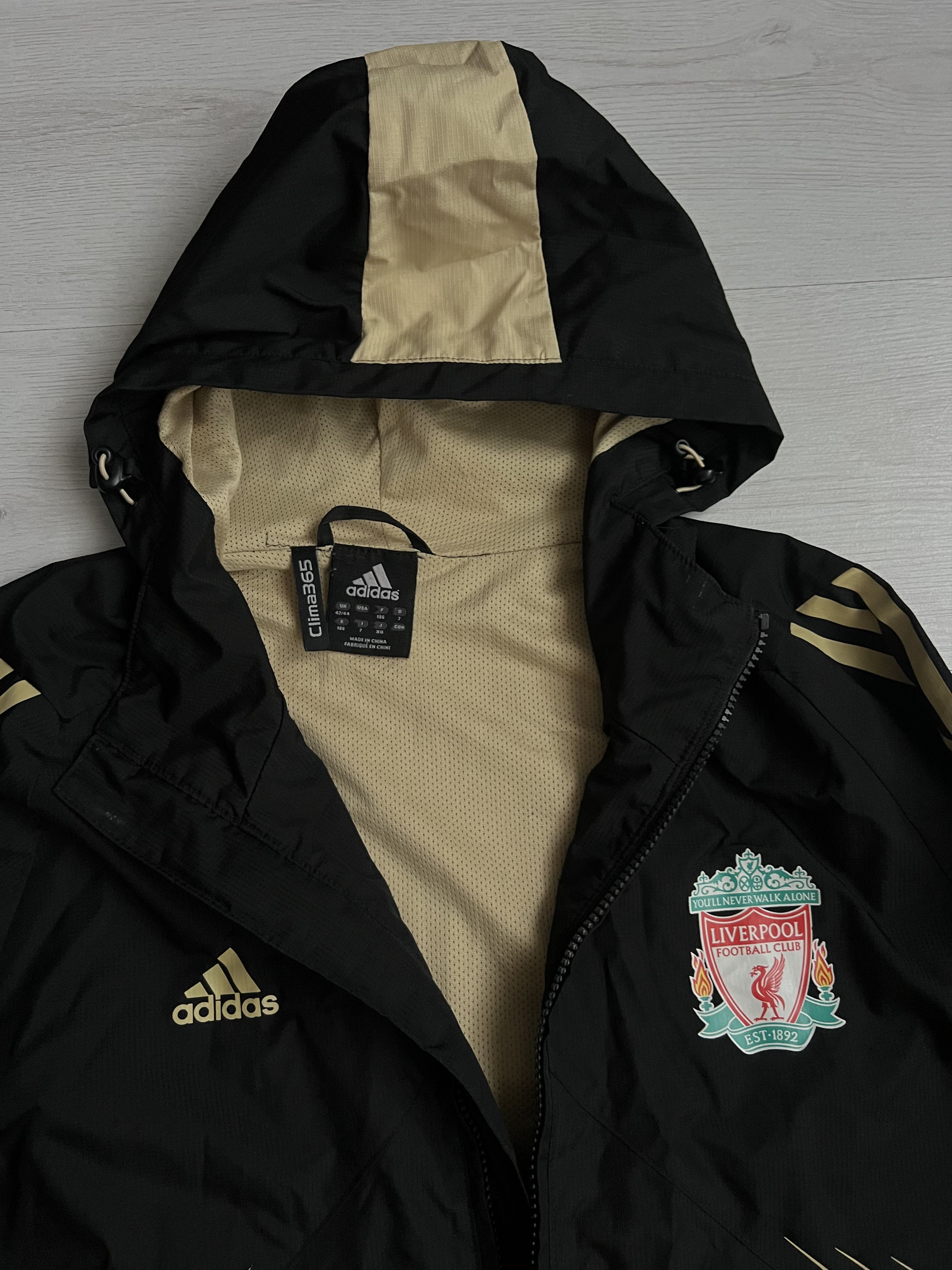 Adidas Liverpool FC x Adidas Hooded Windbreaker (M) Size US M / EU 48-50 / 2 - 3 Thumbnail