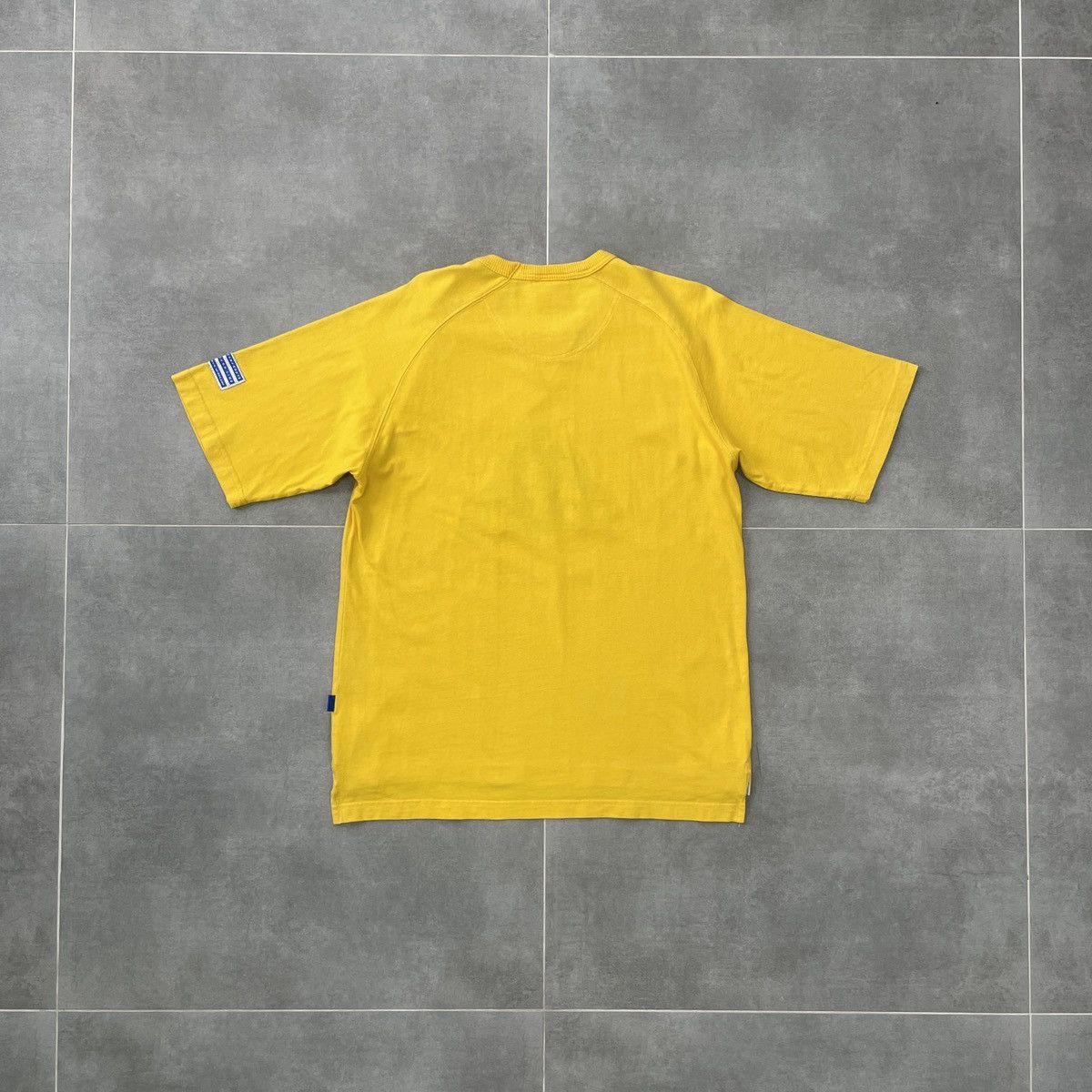 Adidas × Vintage Vintage Adidas Embroidered Logo T-Shirt Size S Size US S / EU 44-46 / 1 - 13 Thumbnail