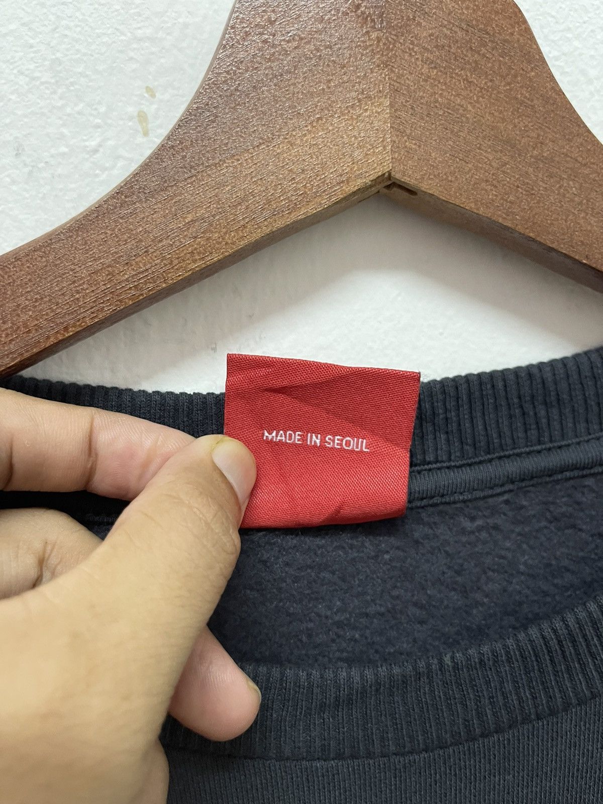 Designer KOREAN STREETWEAR PARAGRAPH KPOP INSPIRED MURAKAMI Size US L / EU 52-54 / 3 - 5 Thumbnail