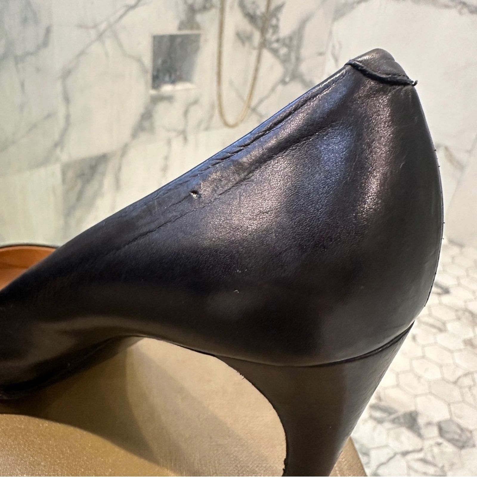 Bally Bally | Sirena | 8.5 | Black Classic Round Toe Pumps Heels Size US 8.5 / IT 38.5 - 7 Thumbnail