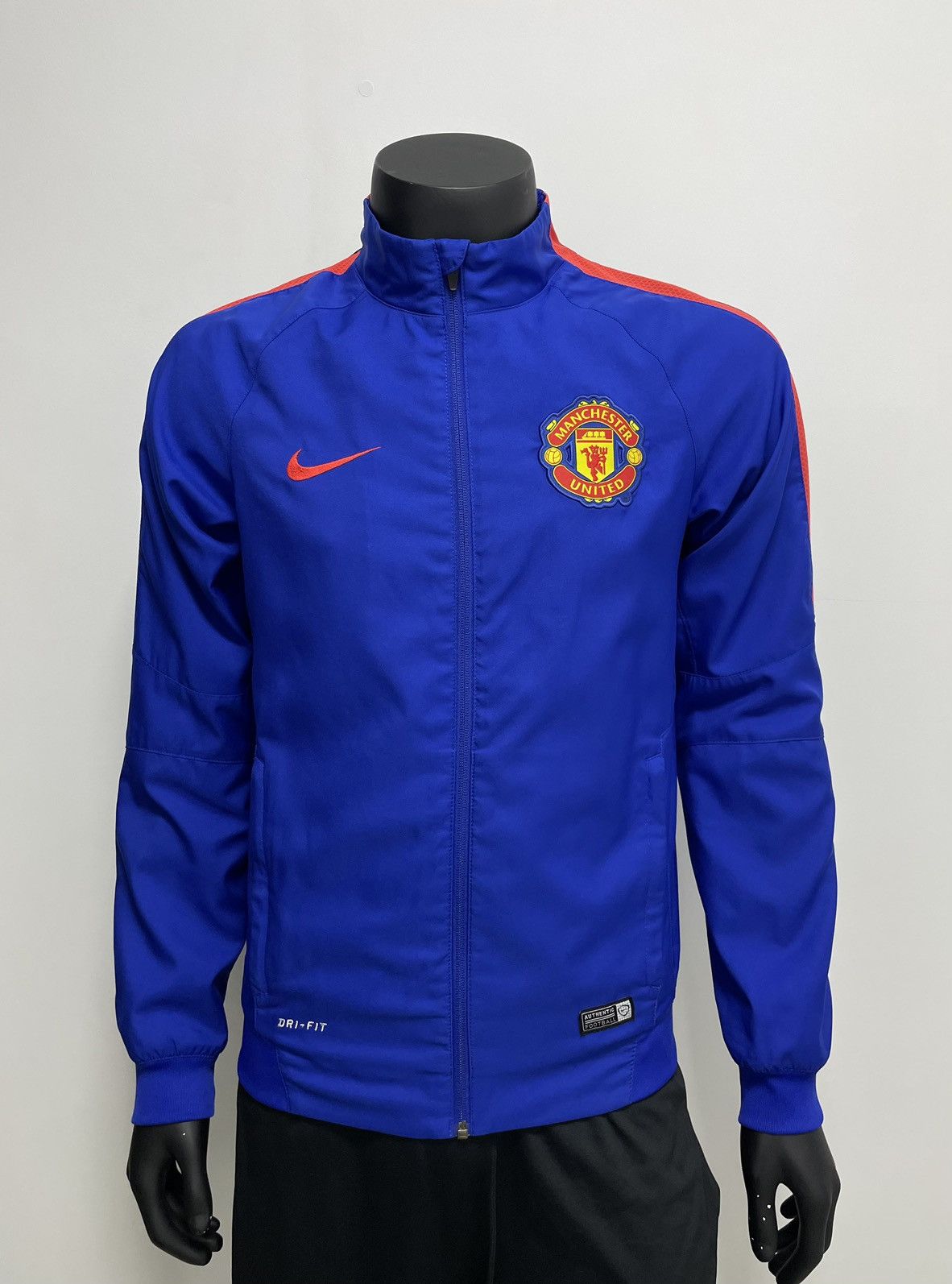 Manchester outlet United soccer jacket