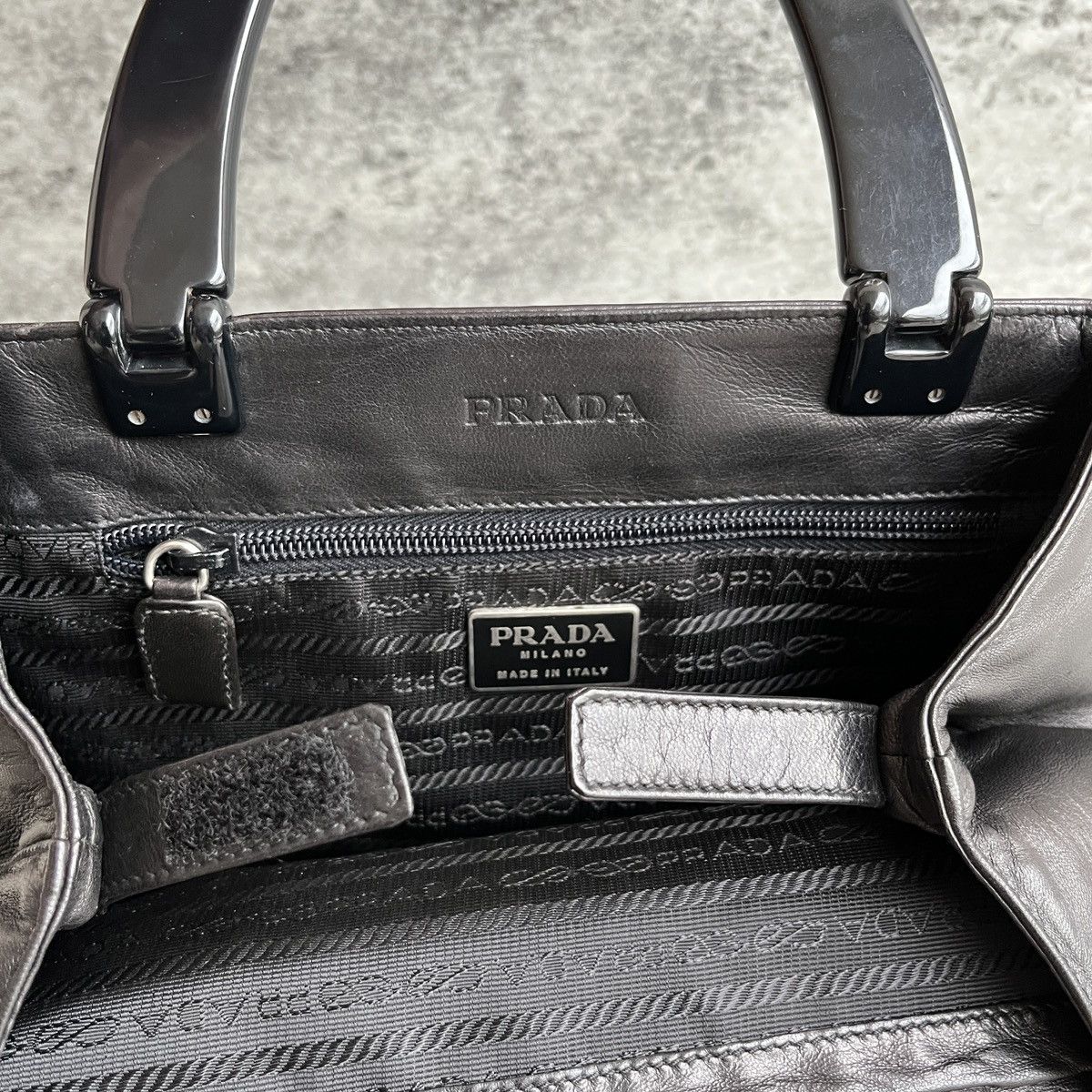 Prada Vintage Prada Iconic Nappa Leather Top Hand-Bag Size ONE SIZE - 18 Thumbnail