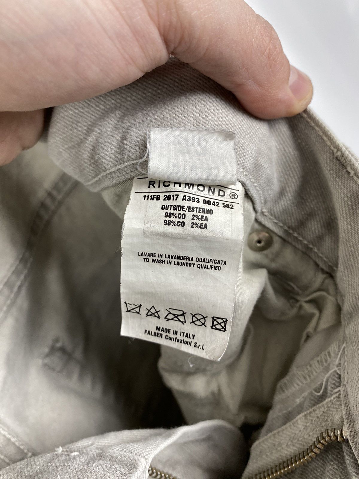 John Richmond Richmond Jeans Stone Washed Low Rise Denim Men size 32 Size US 32 / EU 48 - 13 Thumbnail