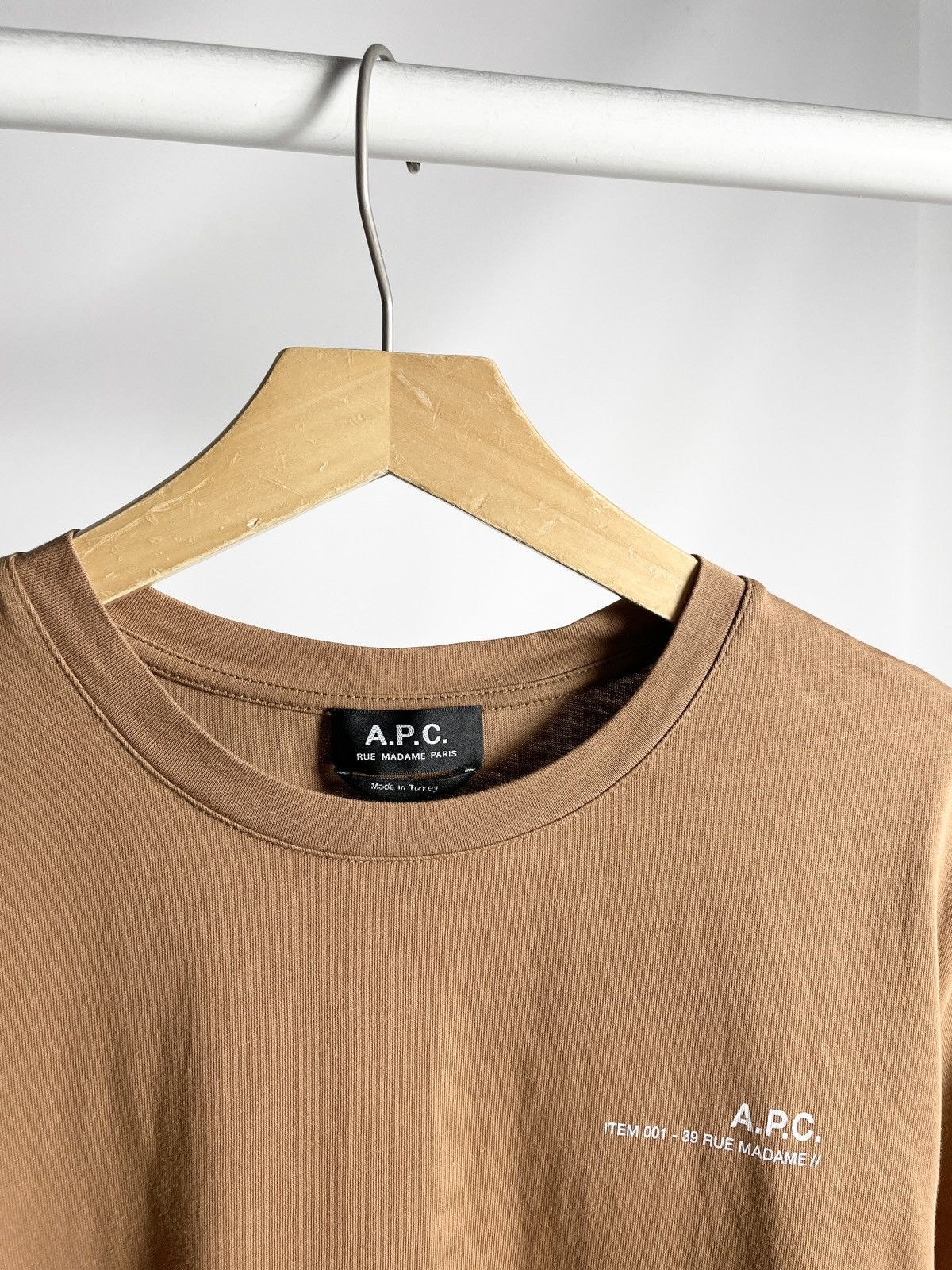 A.P.C. × Carhartt × Japanese Brand 🪵RARE🪵 A.P.C. Terracotta brown basic Tee shirt Size US M / EU 48-50 / 2 - 5 Thumbnail