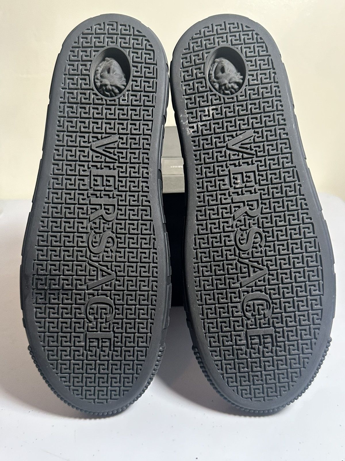 Versace Versace Low Top Sneakers Size US 9 / EU 42 - 8 Thumbnail