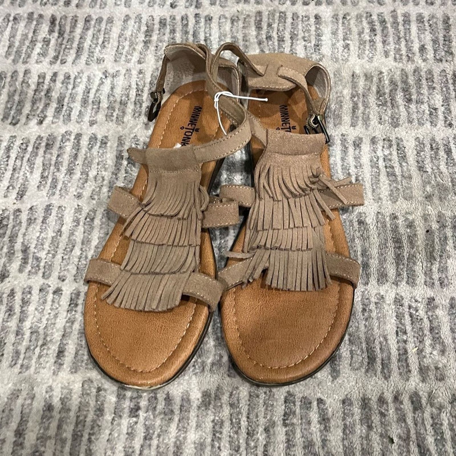 Minnetonka Minnetonka Strappy Fringe Sandals Suede Upper Leather Size 9 Size US 9 / IT 39 - 1 Thumbnail