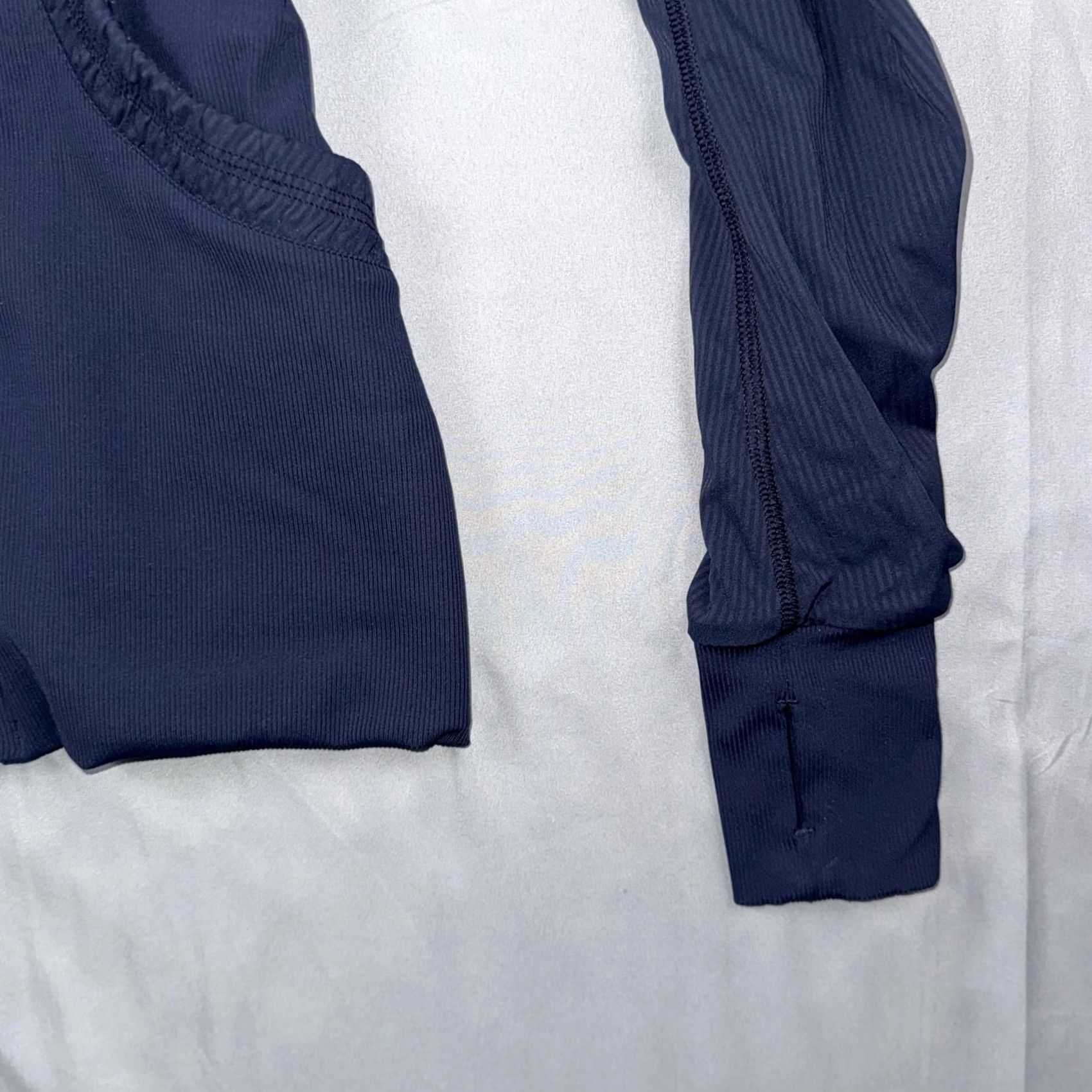 Lululemon Lululemon Hooded Jacket Midnight Navy Ruched Zip Full Zip Sleeve Thumbholes Lightweight Breathable Slim Fit Women 6 JACKET Size M / US 6-8 / IT 42-44 - 6 Thumbnail