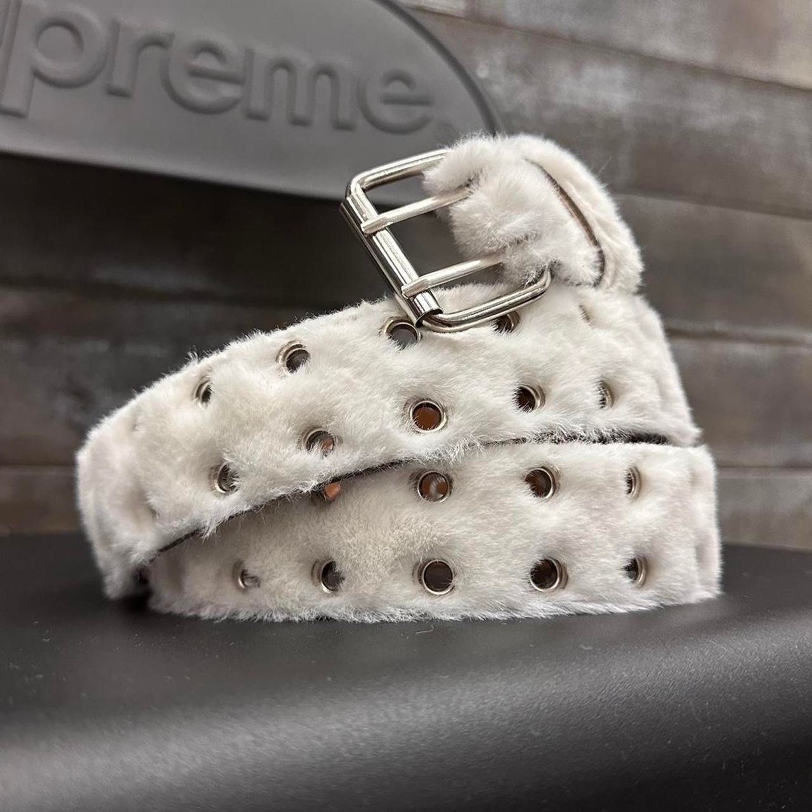 Other White fur belt vintage 2000s Size ONE SIZE - 2 Thumbnail