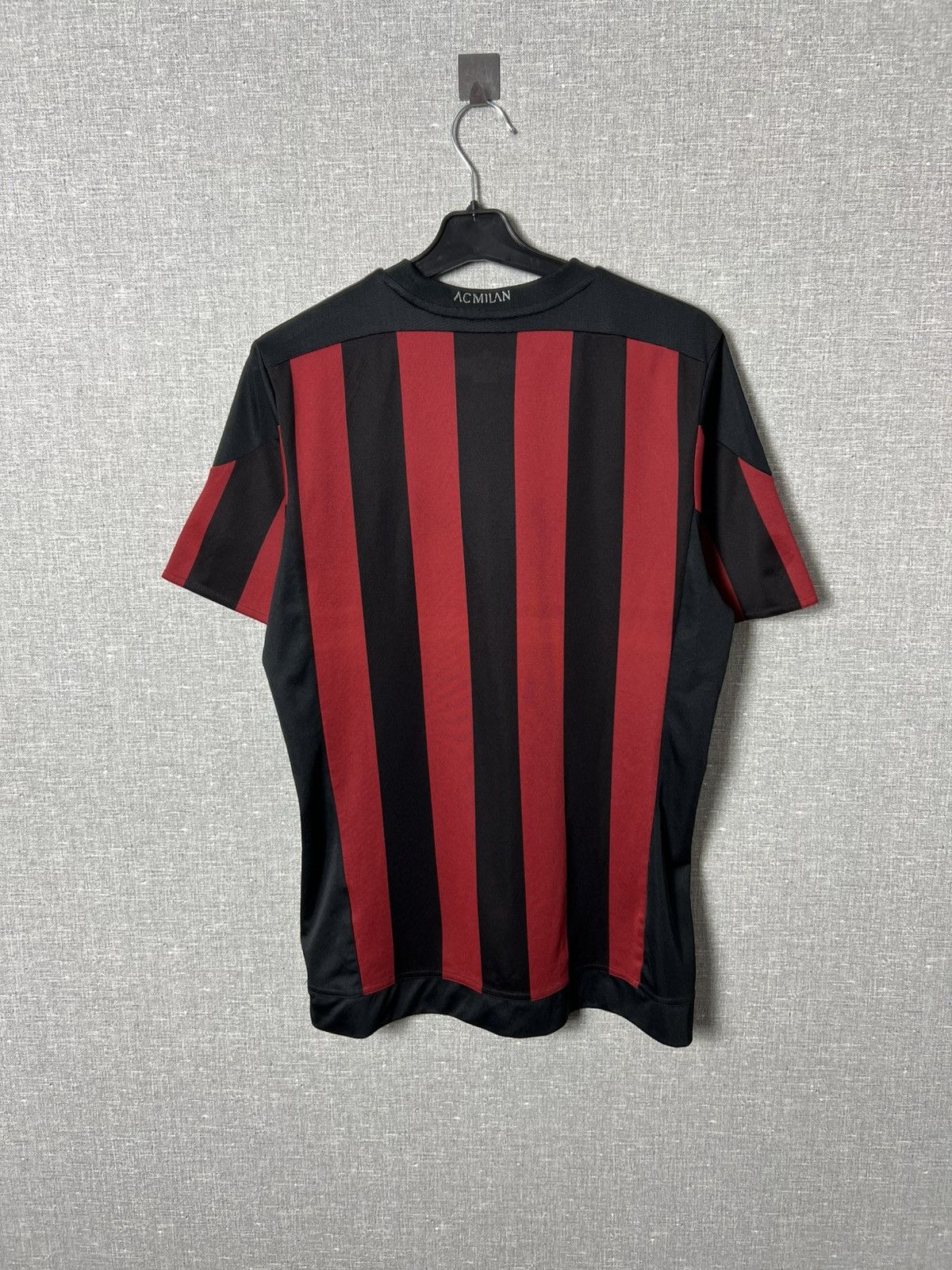 Adidas 2015 / 2016 AC Milan Italy Adidas Vintage Home Soccer Jersey Size US M / EU 48-50 / 2 - 10 Thumbnail