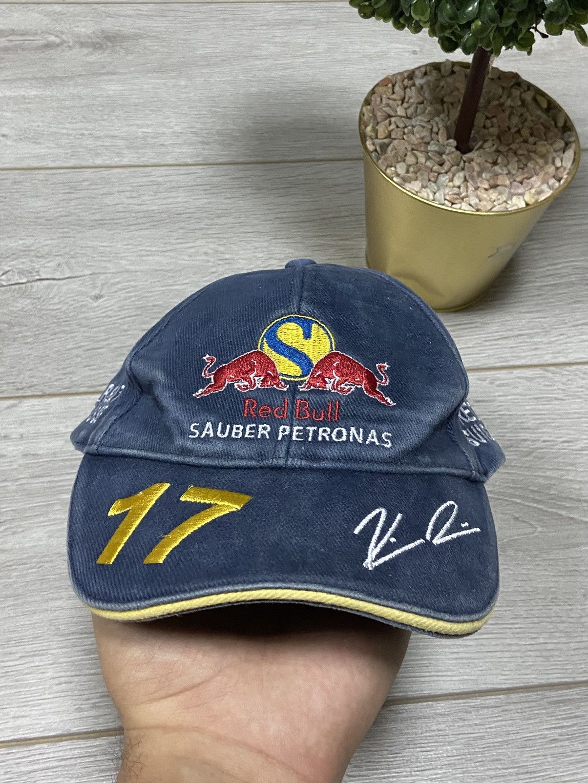 Red Bull Red Bull S sauber vintage rare cap Size ONE SIZE - 2 Thumbnail