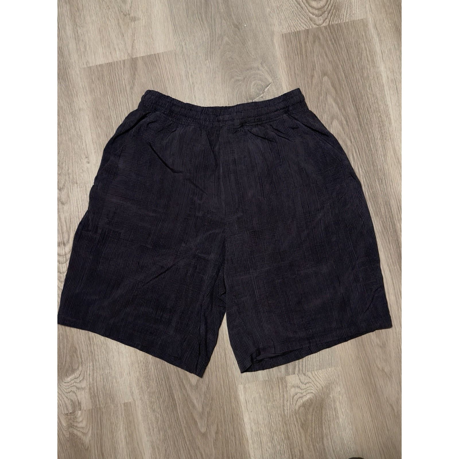Lululemon Black lululemon shorts (J15) Size 30" / US 8 / IT 44 - 1 Thumbnail
