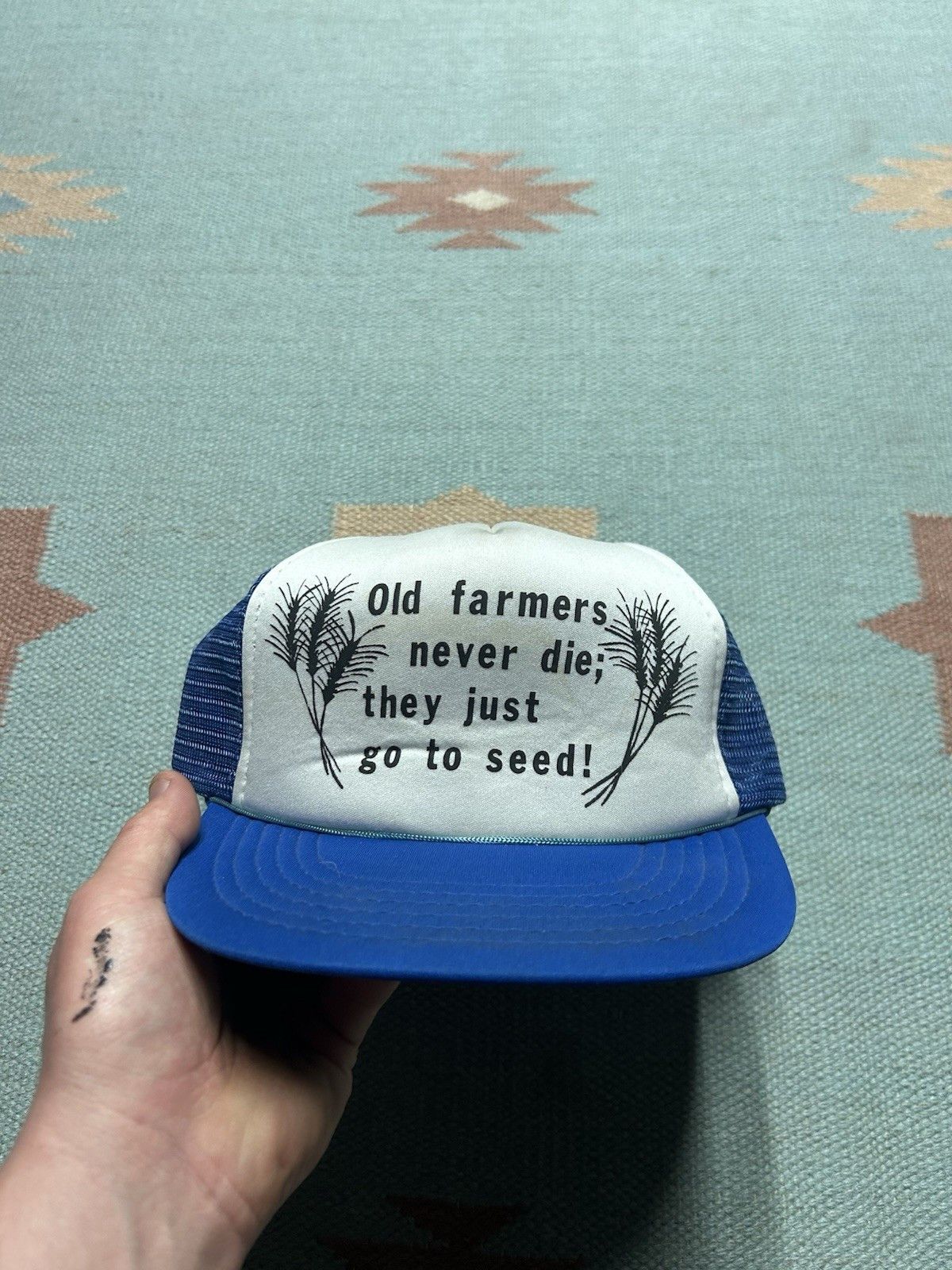 Vintage Vtg trucker hat old farmers never die they go to seed funny Size ONE SIZE - 2 Thumbnail