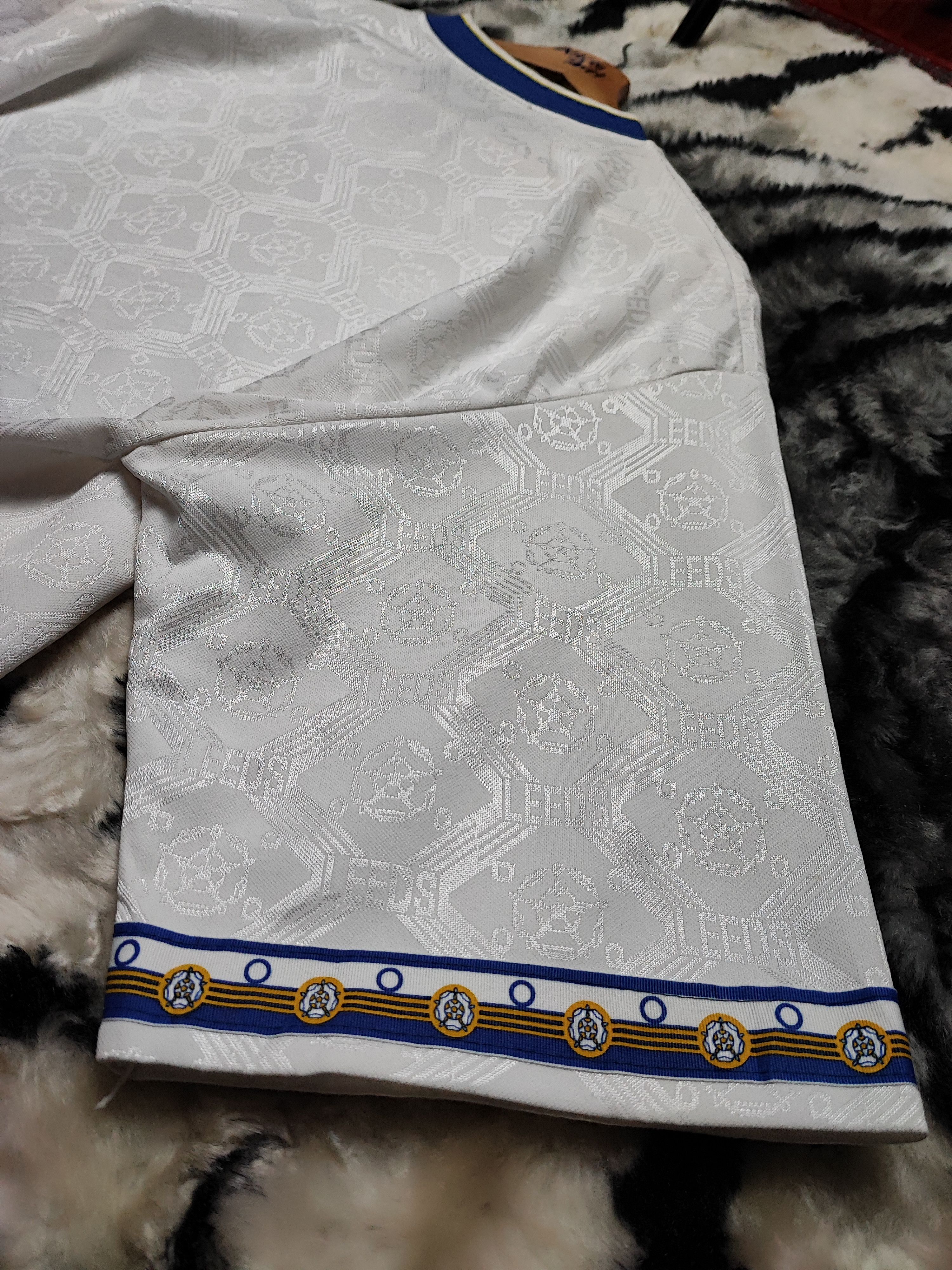 Vintage Jersey Vintage Monogram Over Print by Admiral Japan Size US L / EU 52-54 / 3 - 18 Thumbnail