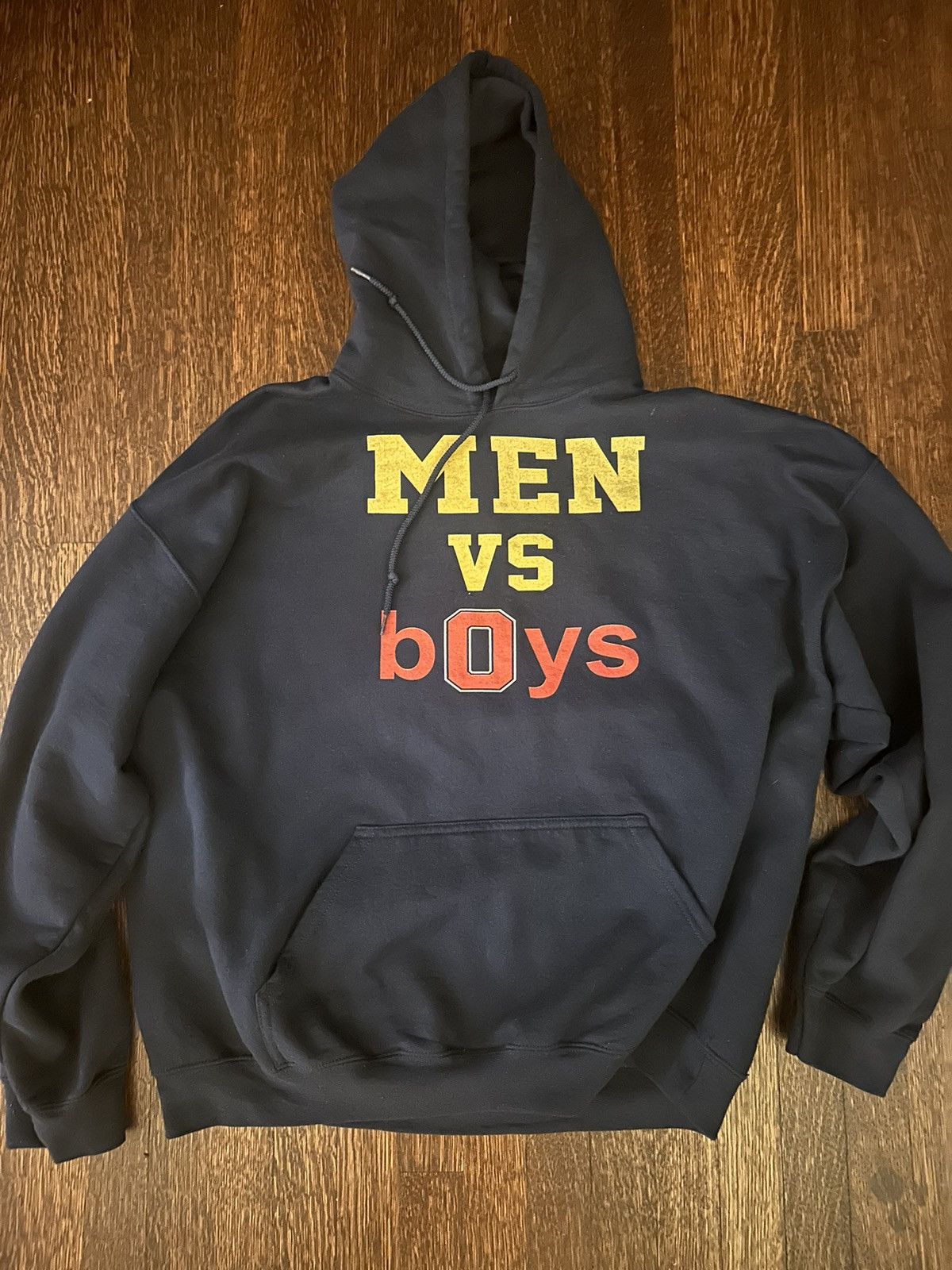 Gildan MEN vs boys / Michigan Vs Ohio State Size US XL / EU 56 / 4 - 1 Thumbnail