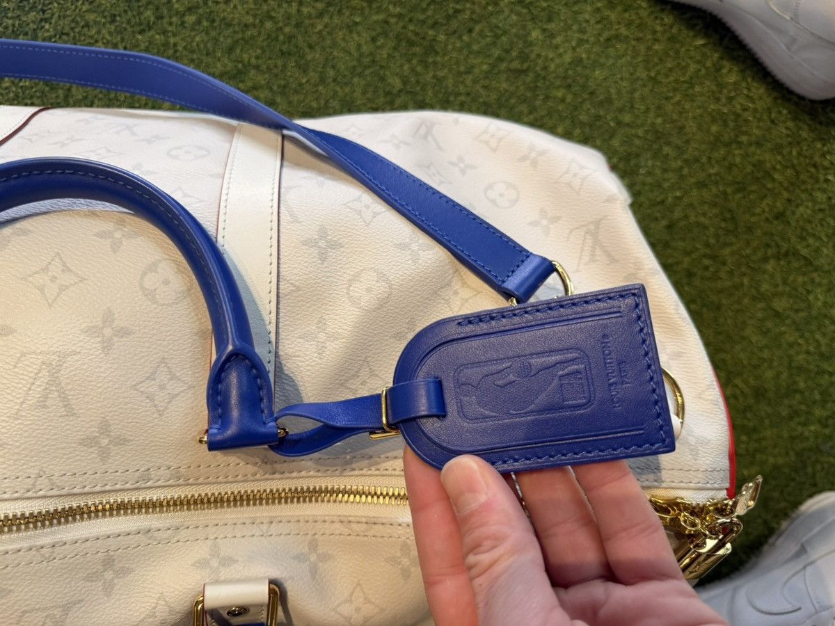 Louis Vuitton × NBA Louis Vuitton X NBA Keepall Antartica Bag Size ONE SIZE - 10 Thumbnail
