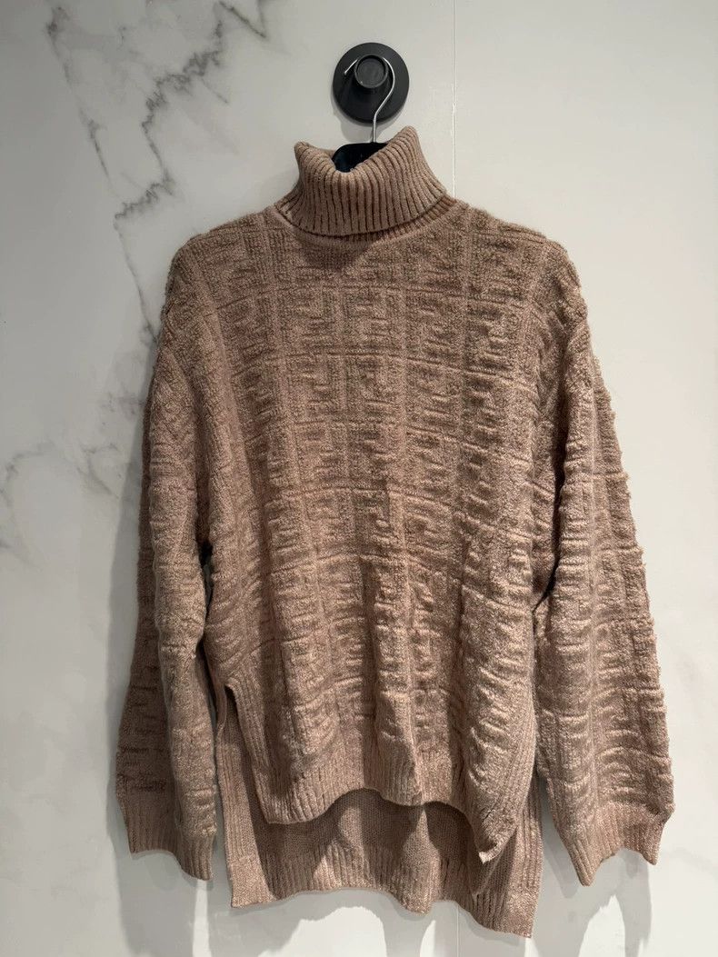 Fendi Fendi size 38 Turtleneck sweater Size US XXS / EU 40 - 1 Thumbnail