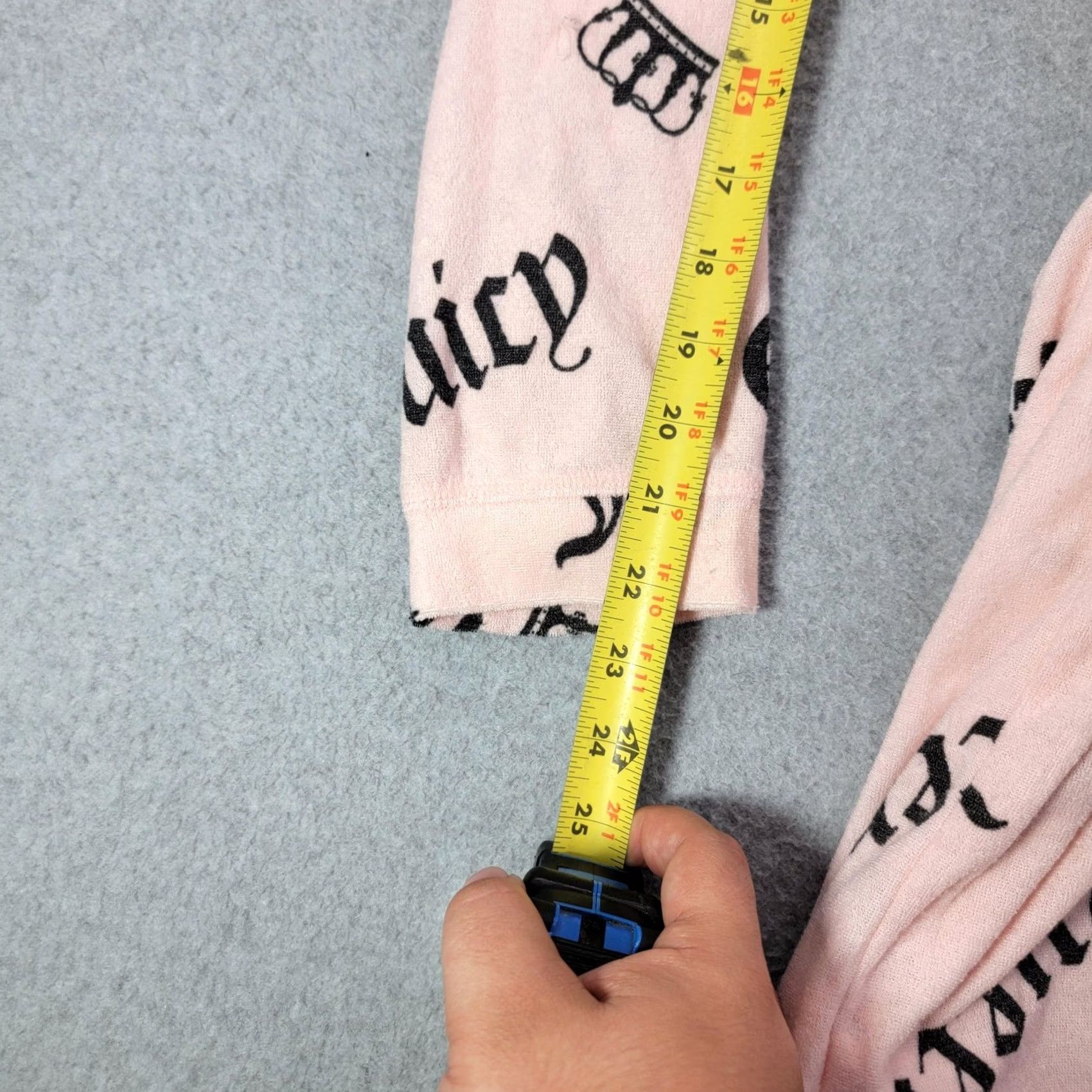 Juicy Couture Juicy Couture Robe Womens L/XL Pink Kimono Juicy Queen Graphic Sleepwear Lounge Size ONE SIZE - 7 Thumbnail