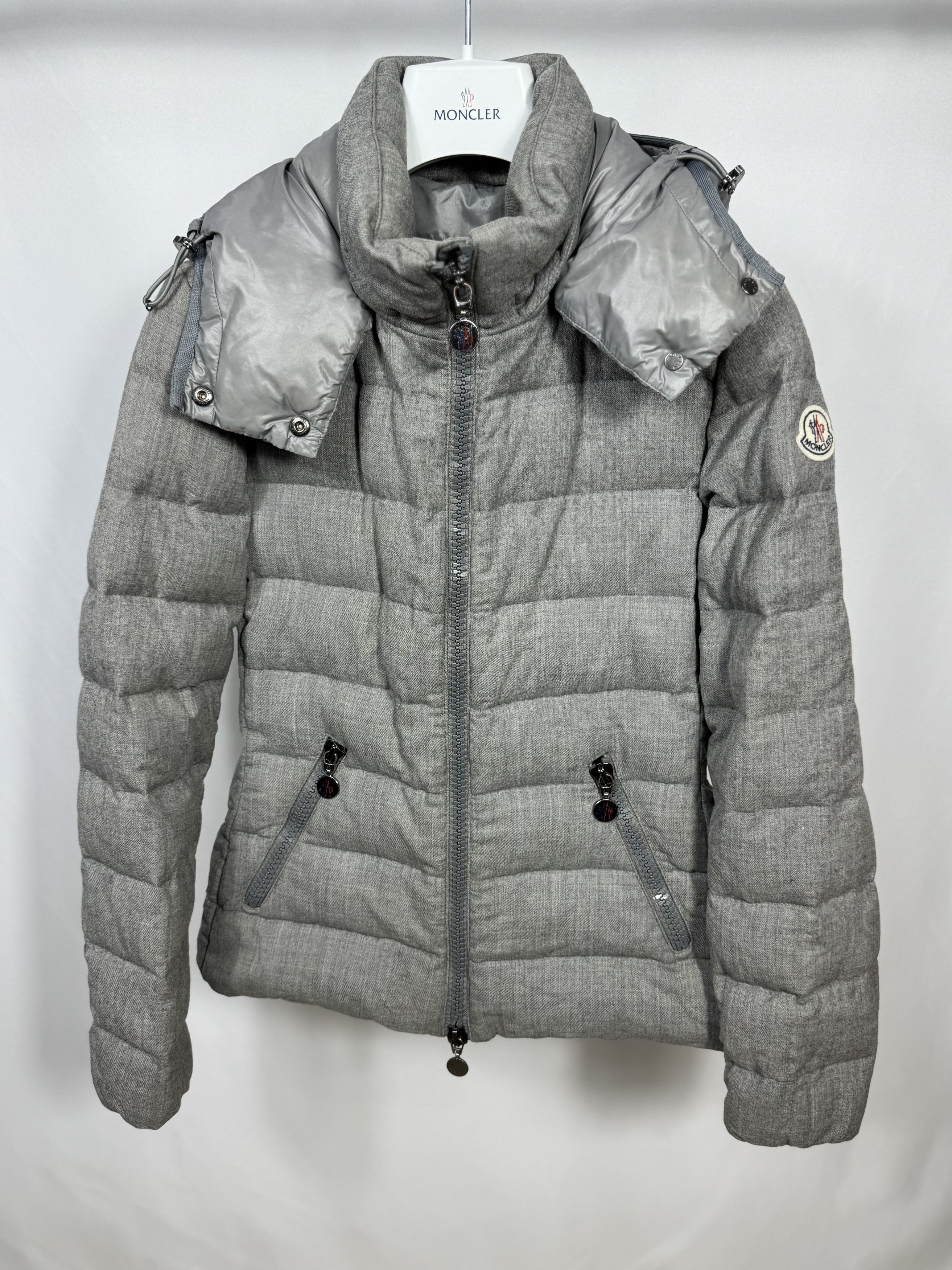 Moncler Moncler Astere Ladies Jacket Size S / US 4 / IT 40 - 1 Thumbnail