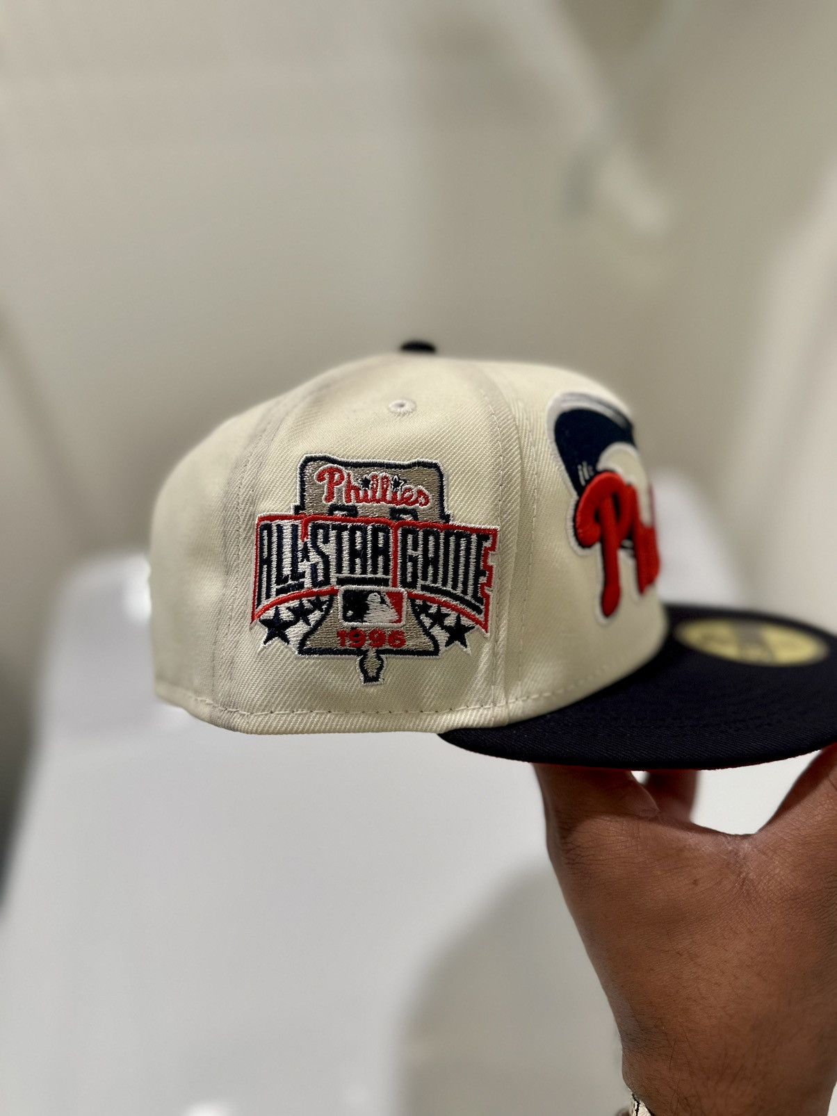 Hat Club × MLB × New Era New Era Philadelphia Phillies Pro Image Chrome Dome SZ 7 1/8 Size ONE SIZE - 3 Thumbnail