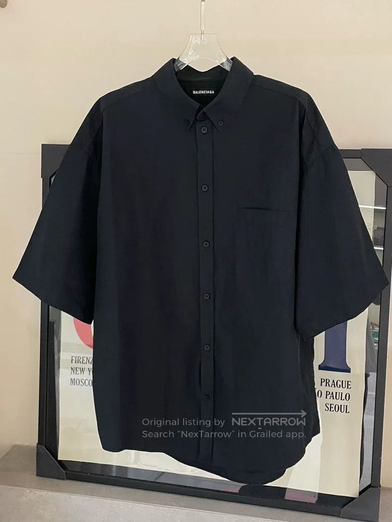 Balenciaga Balenciaga size 39 Multilingual Logo Printed Black Jacket Size US M / EU 48-50 / 2 - 2 Thumbnail
