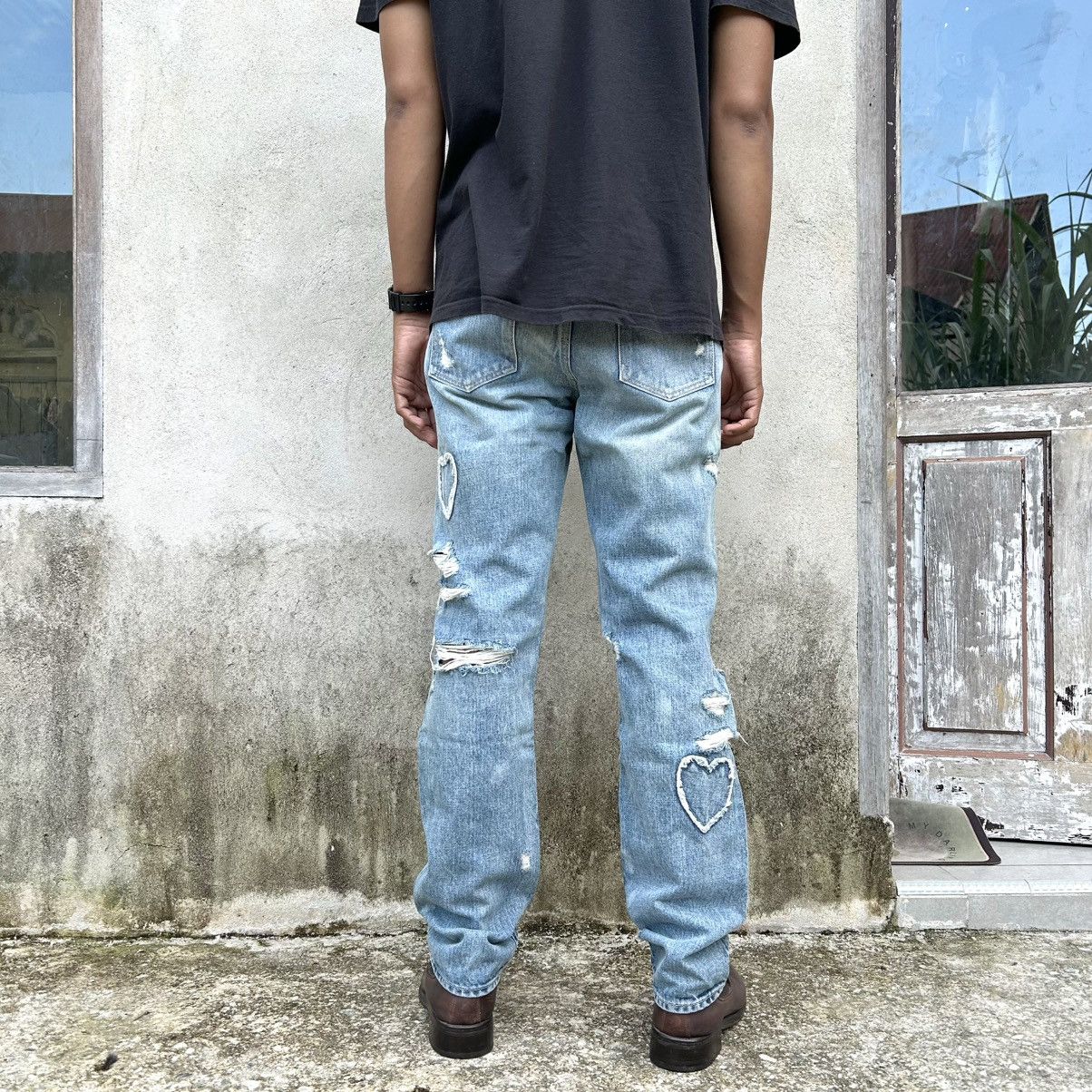 Japanese Brand RNA Crazy Distressed Bluewash Denim Pants Size US 30 / EU 46 - 9 Thumbnail