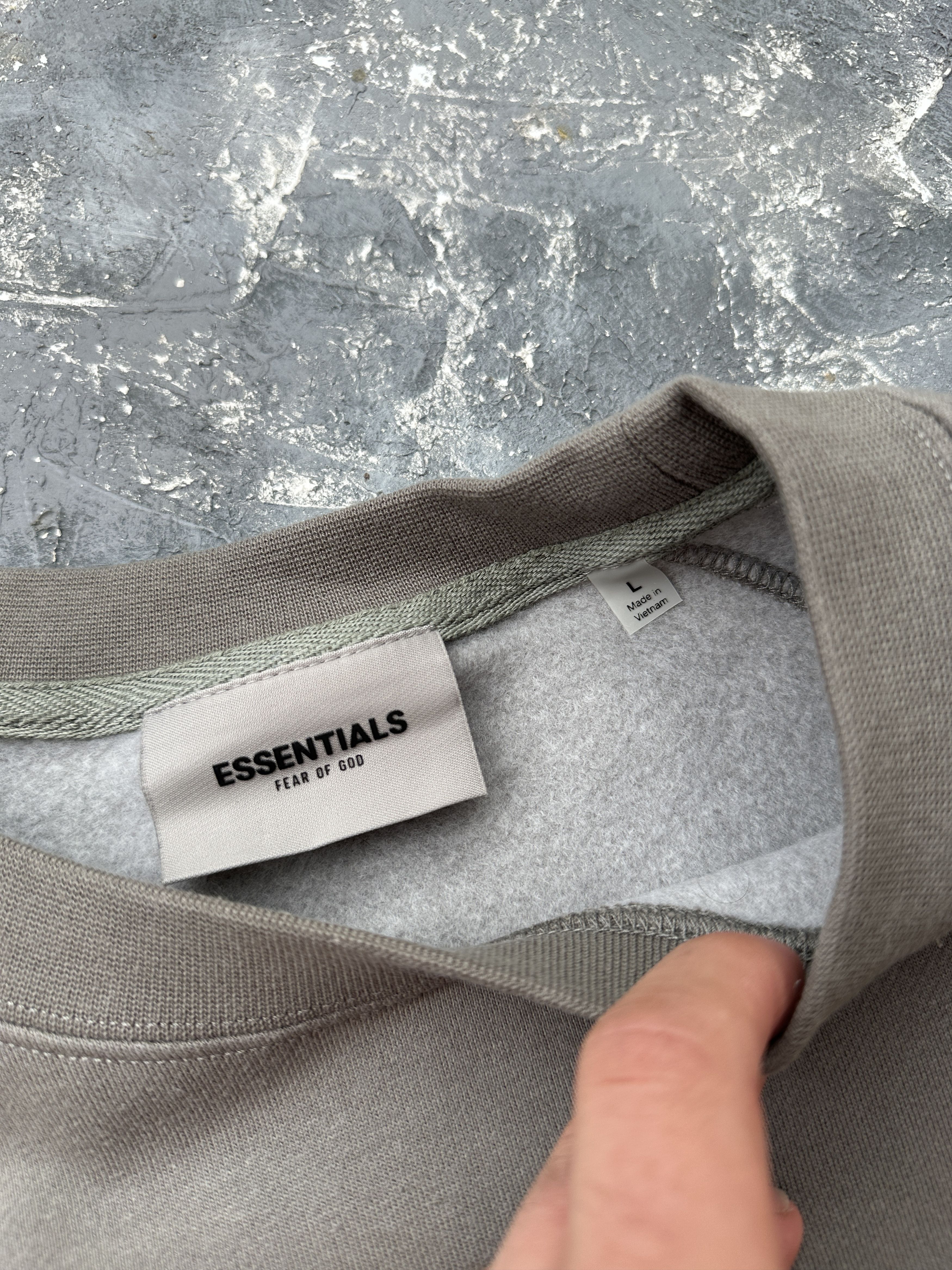 Essentials essentials fear of god fog sweatshirt Size US L / EU 52-54 / 3 - 5 Thumbnail