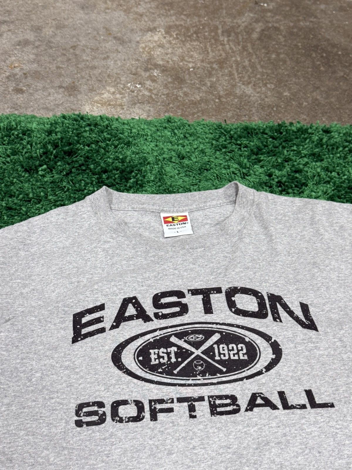 Vintage Vintage Easton Softball Logo Tee Grey Large 90s Size US L / EU 52-54 / 3 - 2 Thumbnail