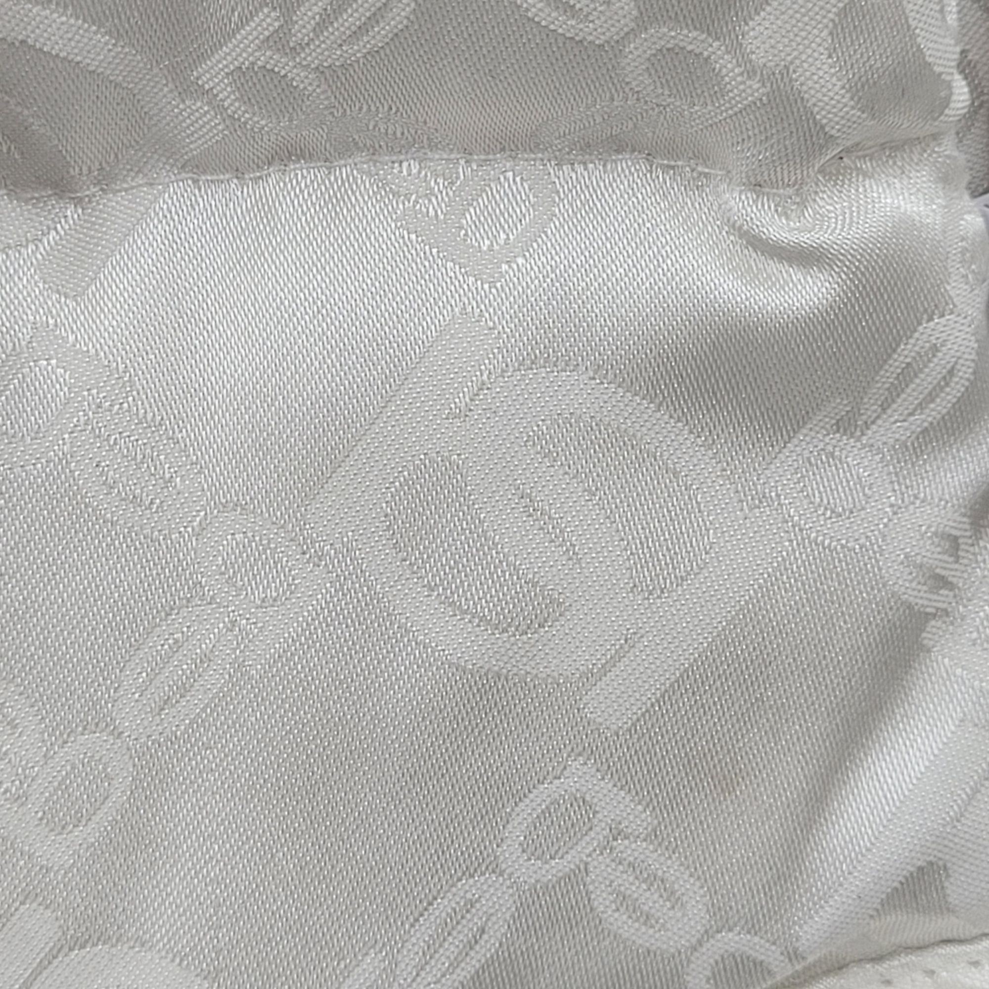 Bebe Y2K Bebe White Quilted Hooded Vest Faux Fur Trim M Logo Prin Size M / US 6-8 / IT 42-44 - 2 Thumbnail