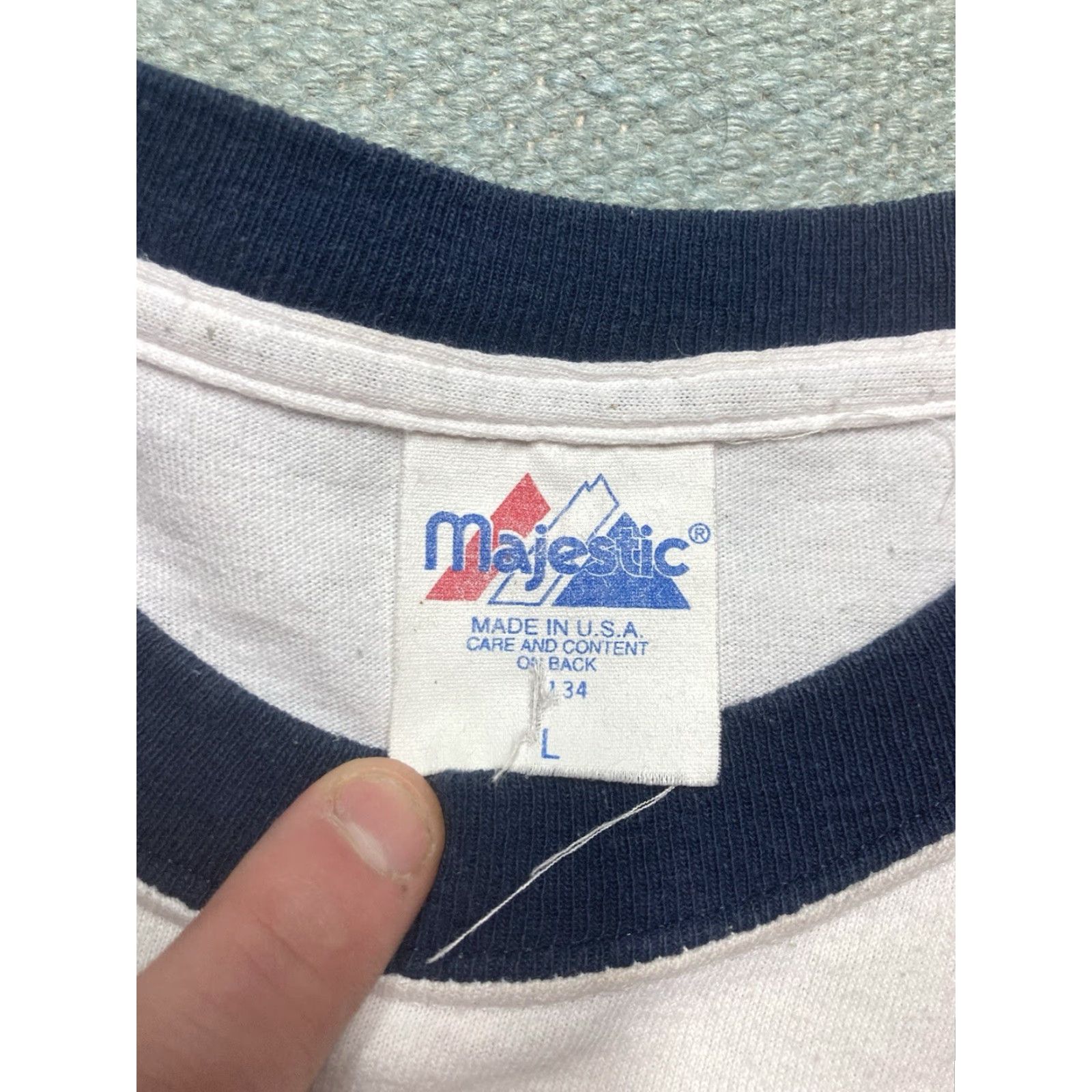 Vintage VINTAGE Majestic UNC Tar Heels University T-Shirt Ringer NCAA White Large Men Size L Shirt Size US L / EU 52-54 / 3 - 6 Thumbnail