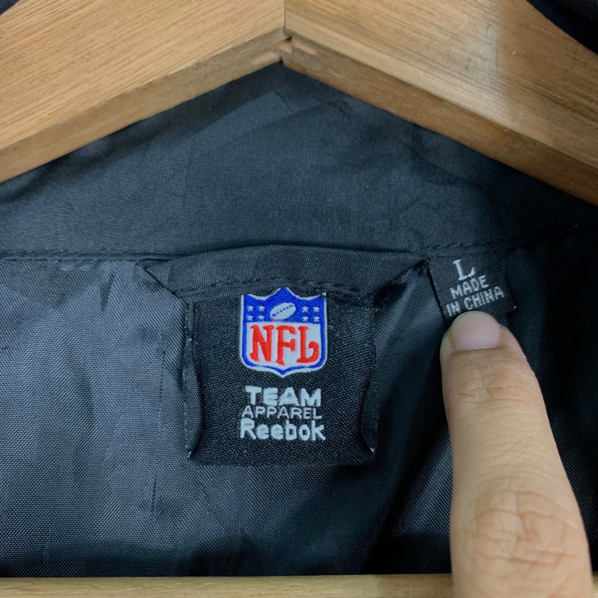 NFL NFL TEAM REEBOK Philadelphia Eagles Track Jacket #0854-C38 Size US L / EU 52-54 / 3 - 14 Thumbnail